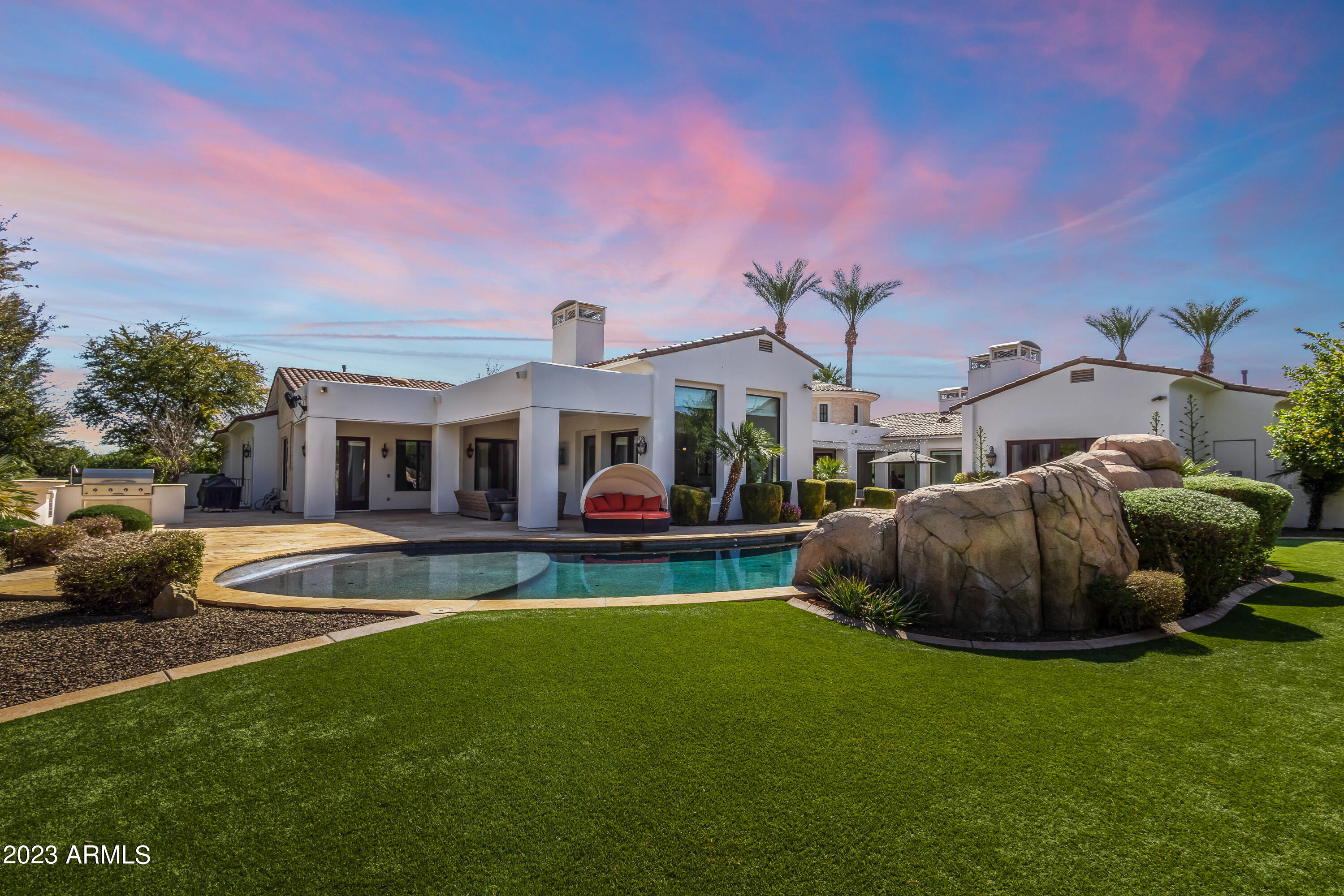 CASA BLANCA ESTATES LOT 20-37 & TR A - Residential