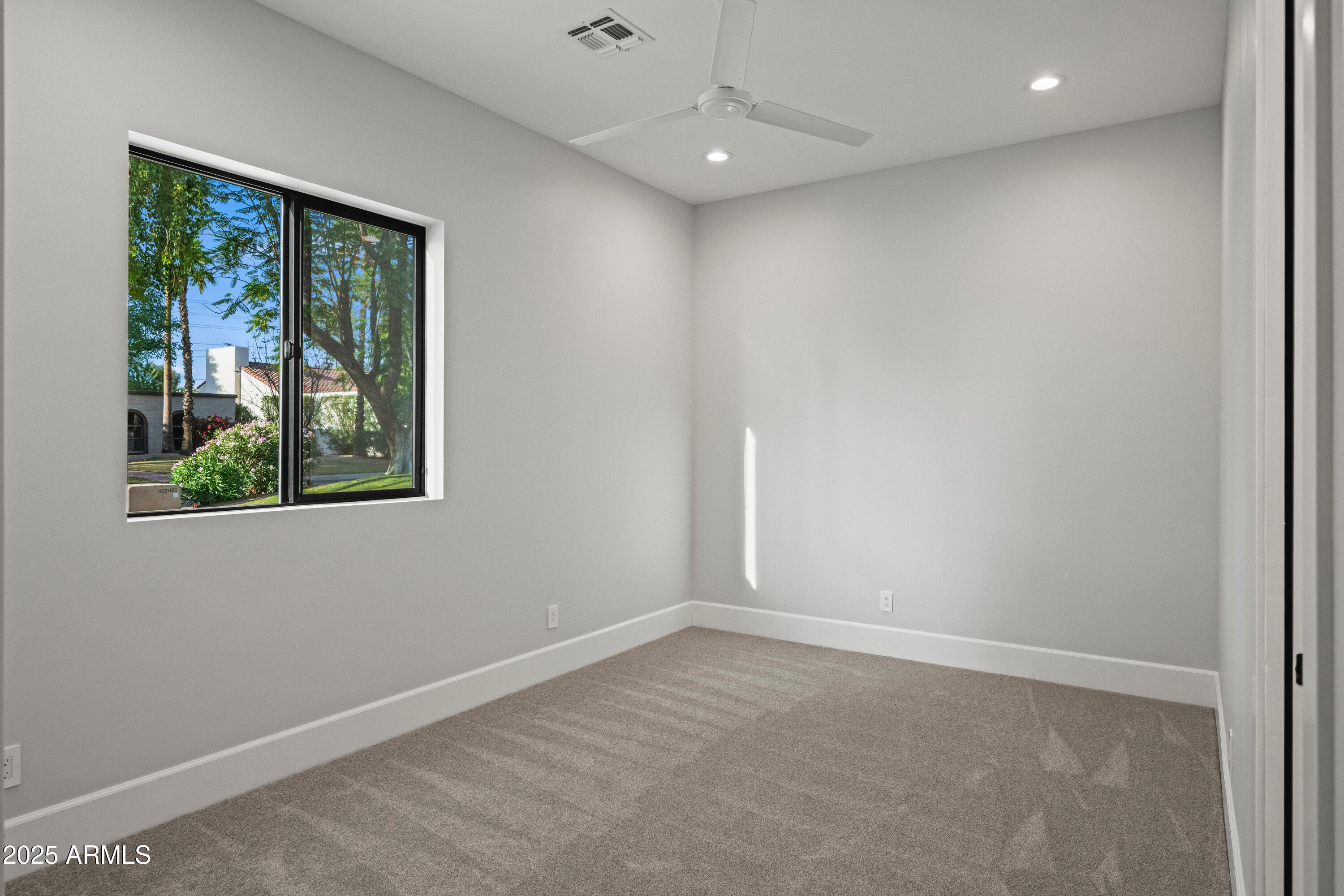 PARADISE PARK TRAILS 2 - Residential
