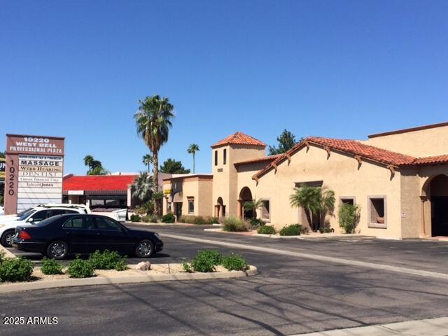 Stable multi-tenant true mixed-use commercial property for sale in Sun City,
Az. Built in 1983 (Phase I) and 2004 (Phase II), this stylish C-2 zoned single-story
garden style property fronts the busy main east/west thoroughfare,
Bell Rd., offering tenants prime building and/or monument signage
for premier visibility. High traffic counts 54,245 VPD, abundant parking
and easy access complete the package, which has made Bell Road
Professional Center a premiere, high-demand property for NW Valley tenants.