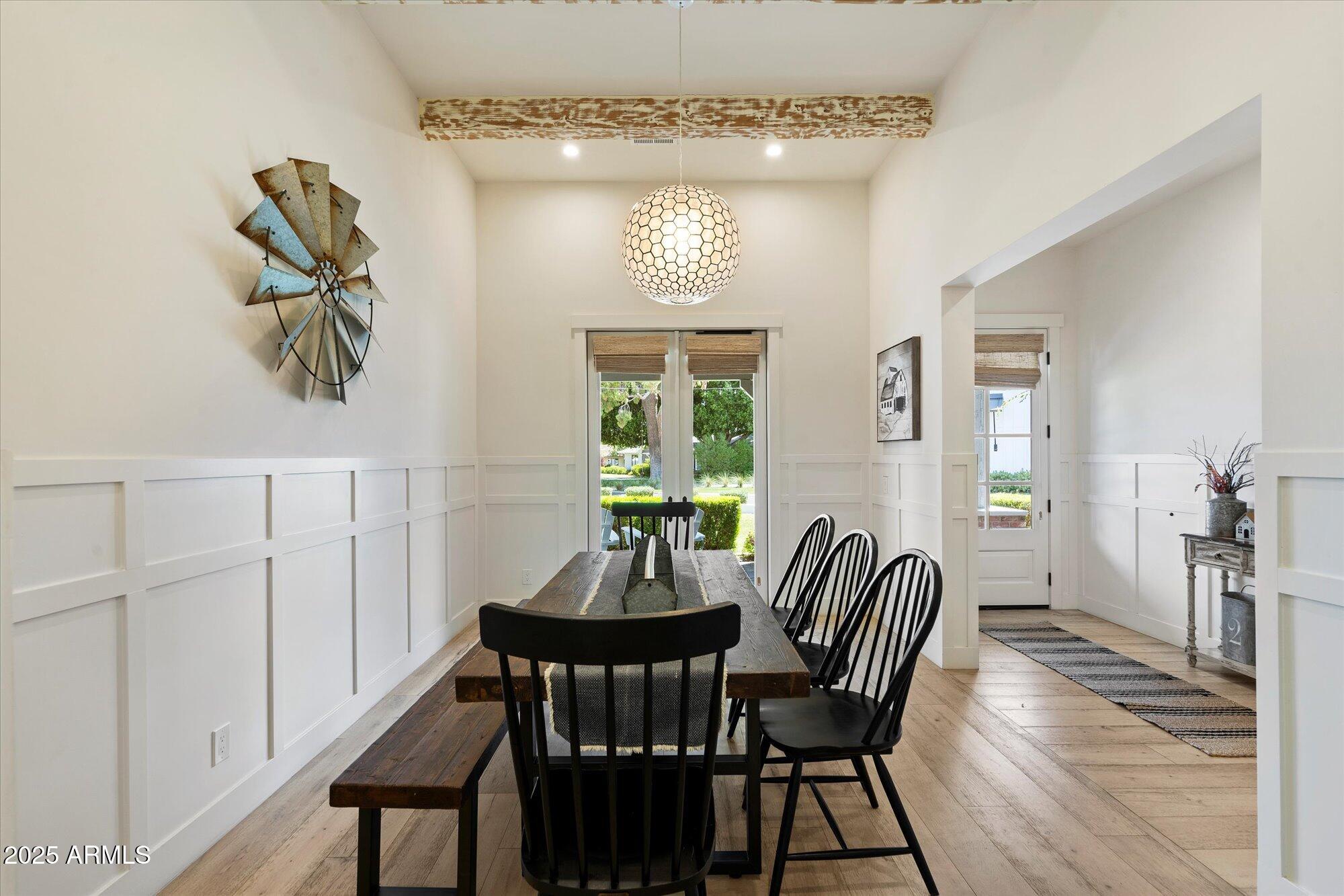 ADDISON MANOR - Residential