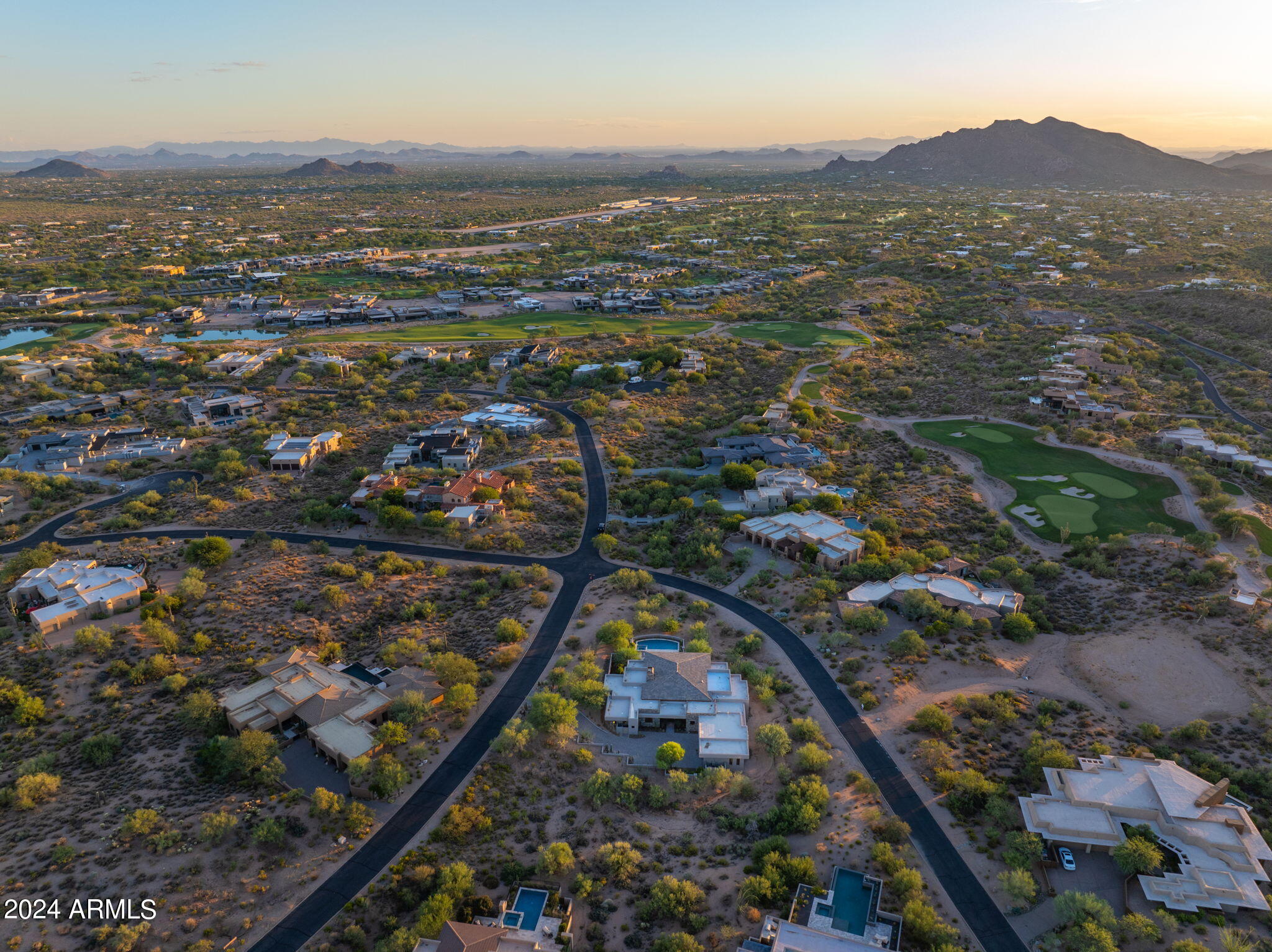 DESERT MOUNTAIN - Residential