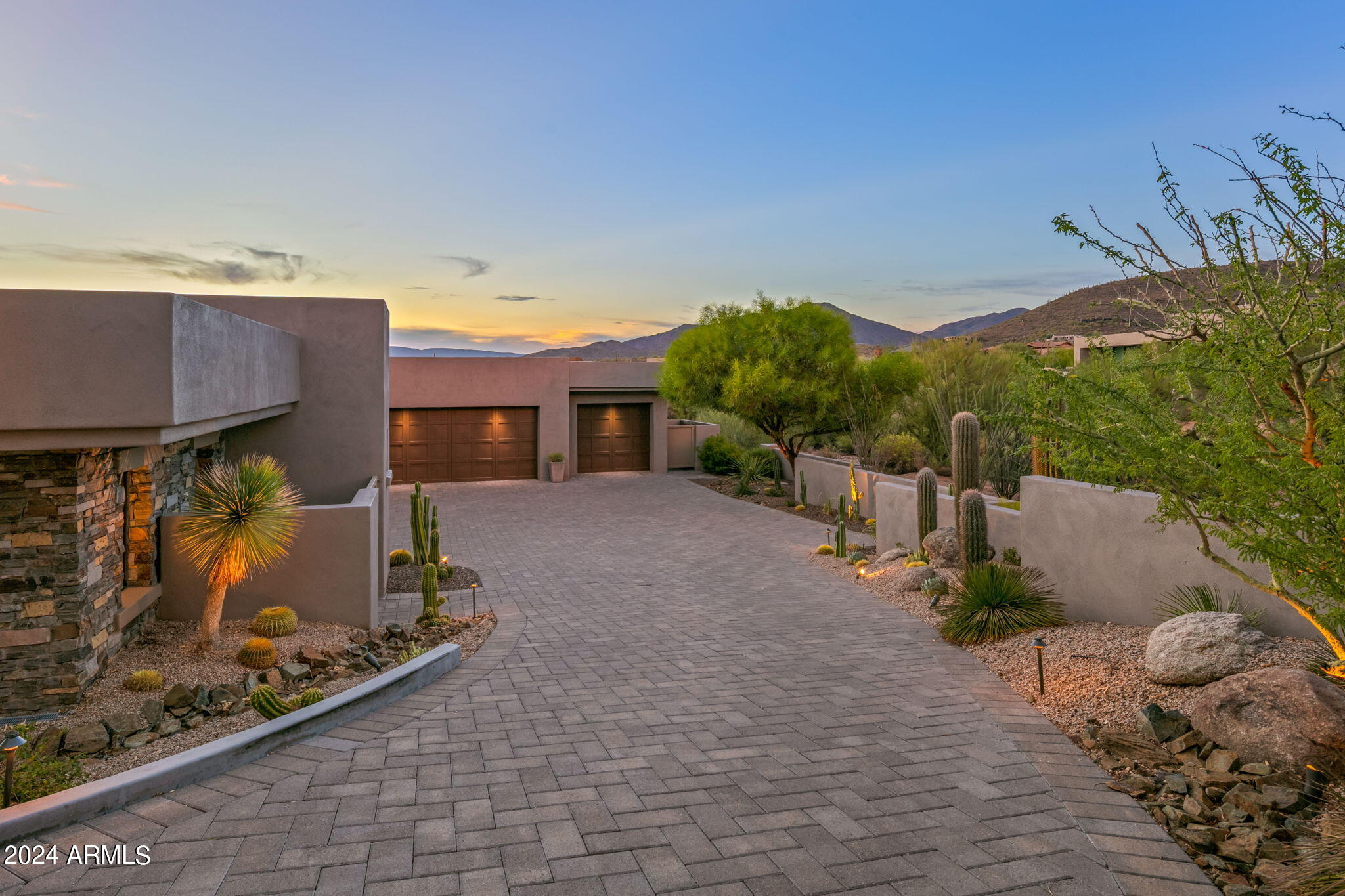 DESERT MOUNTAIN - Residential