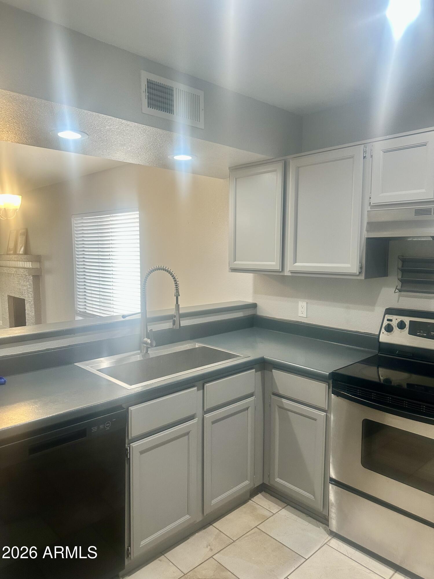 VILLAGES OF PARK VILLAGES CONDO UNIT 1-132 - Residential