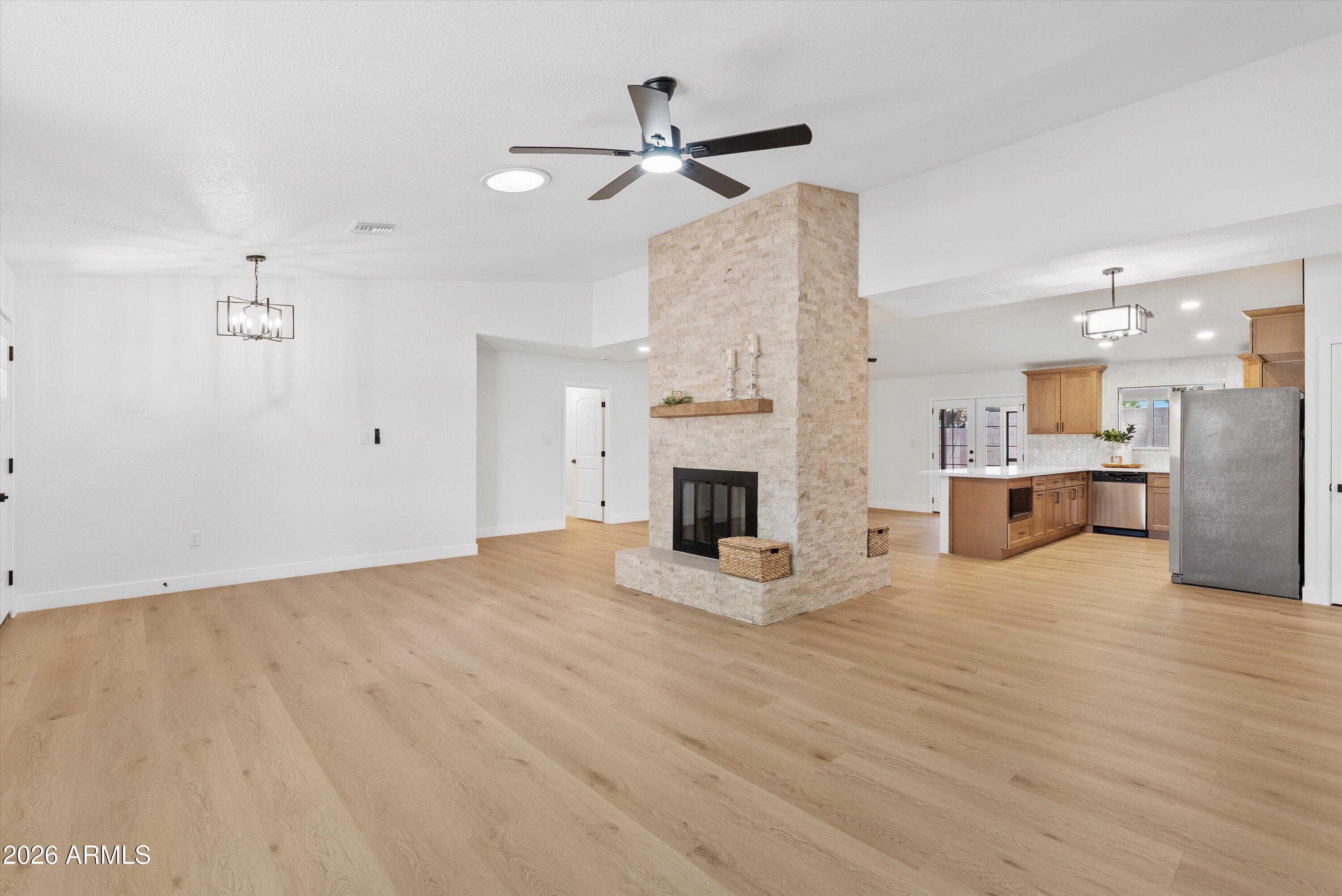 HORIZONS WEST - Residential