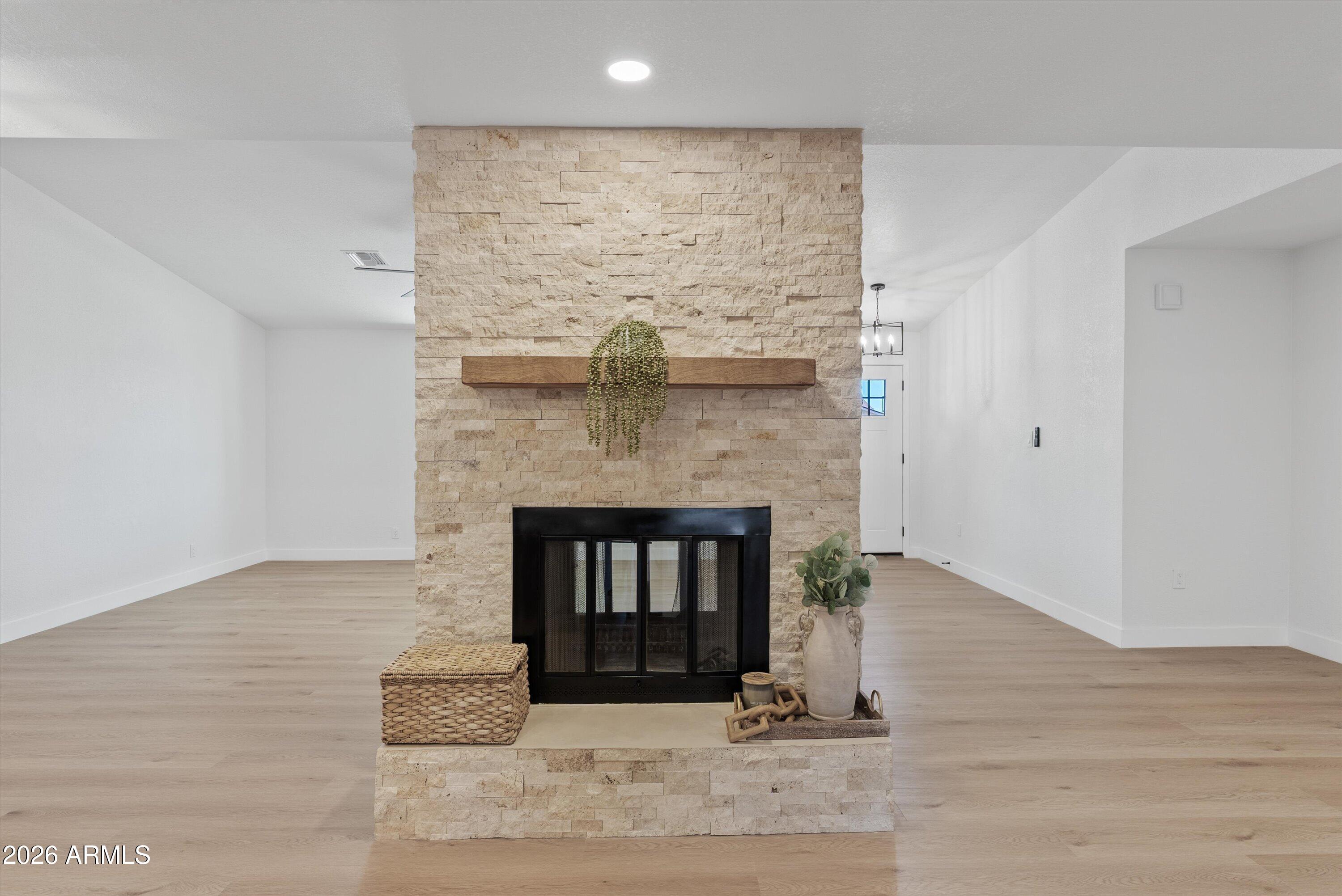 HORIZONS WEST - Residential