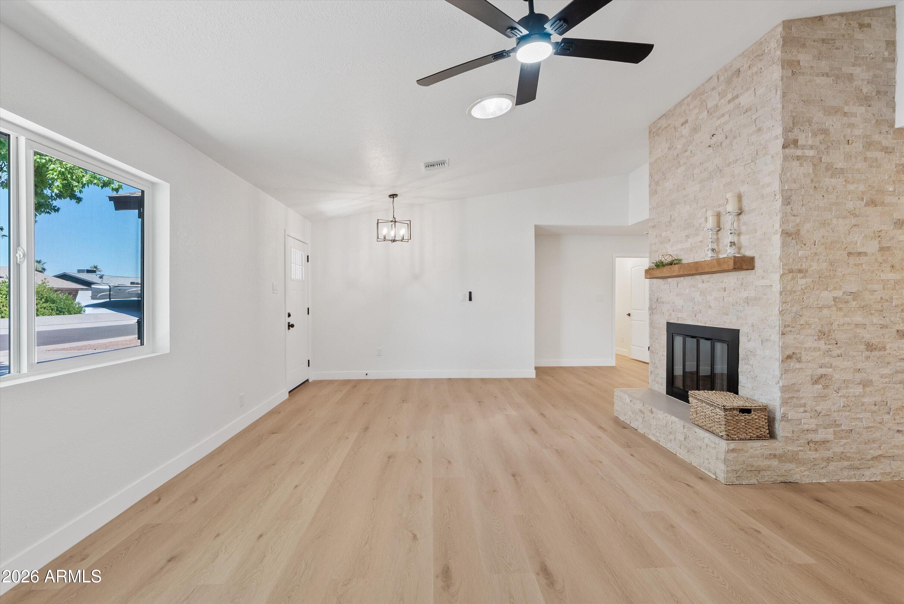 HORIZONS WEST - Residential
