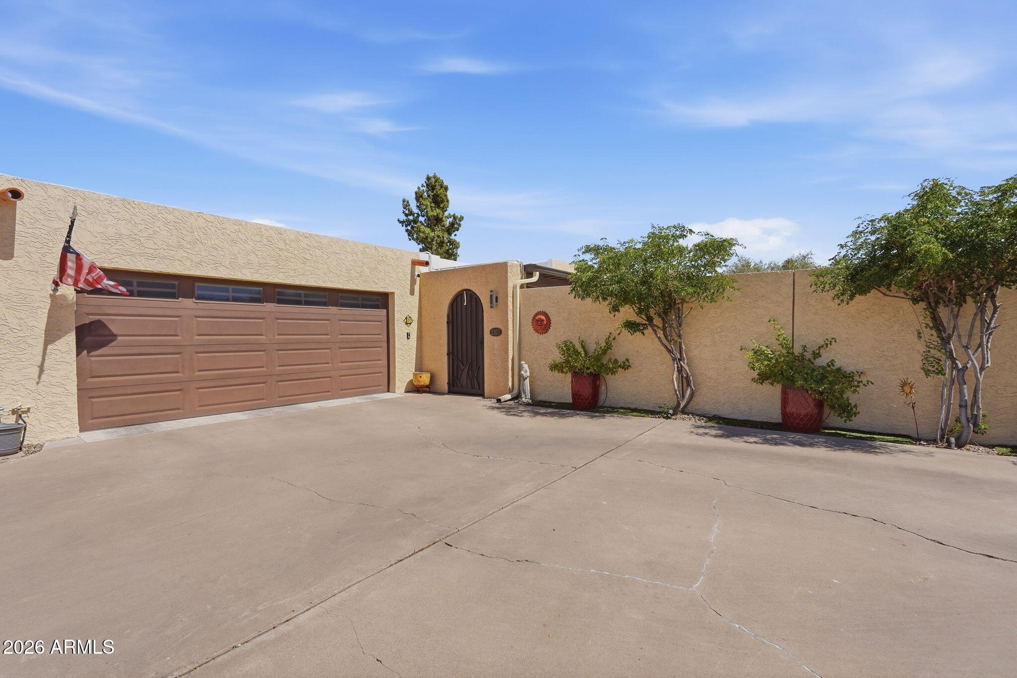 SANTO TOMAS UNIT 6 - Residential