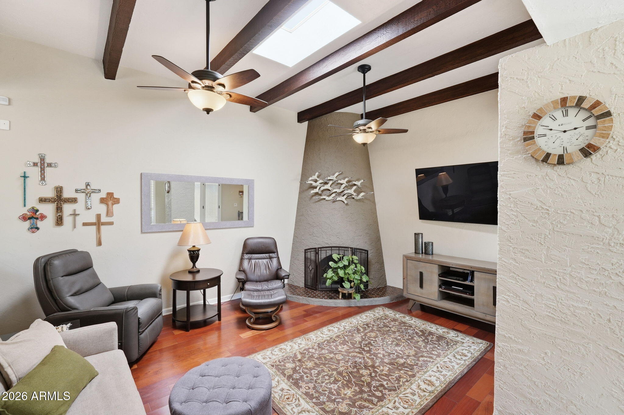 SANTO TOMAS UNIT 6 - Residential