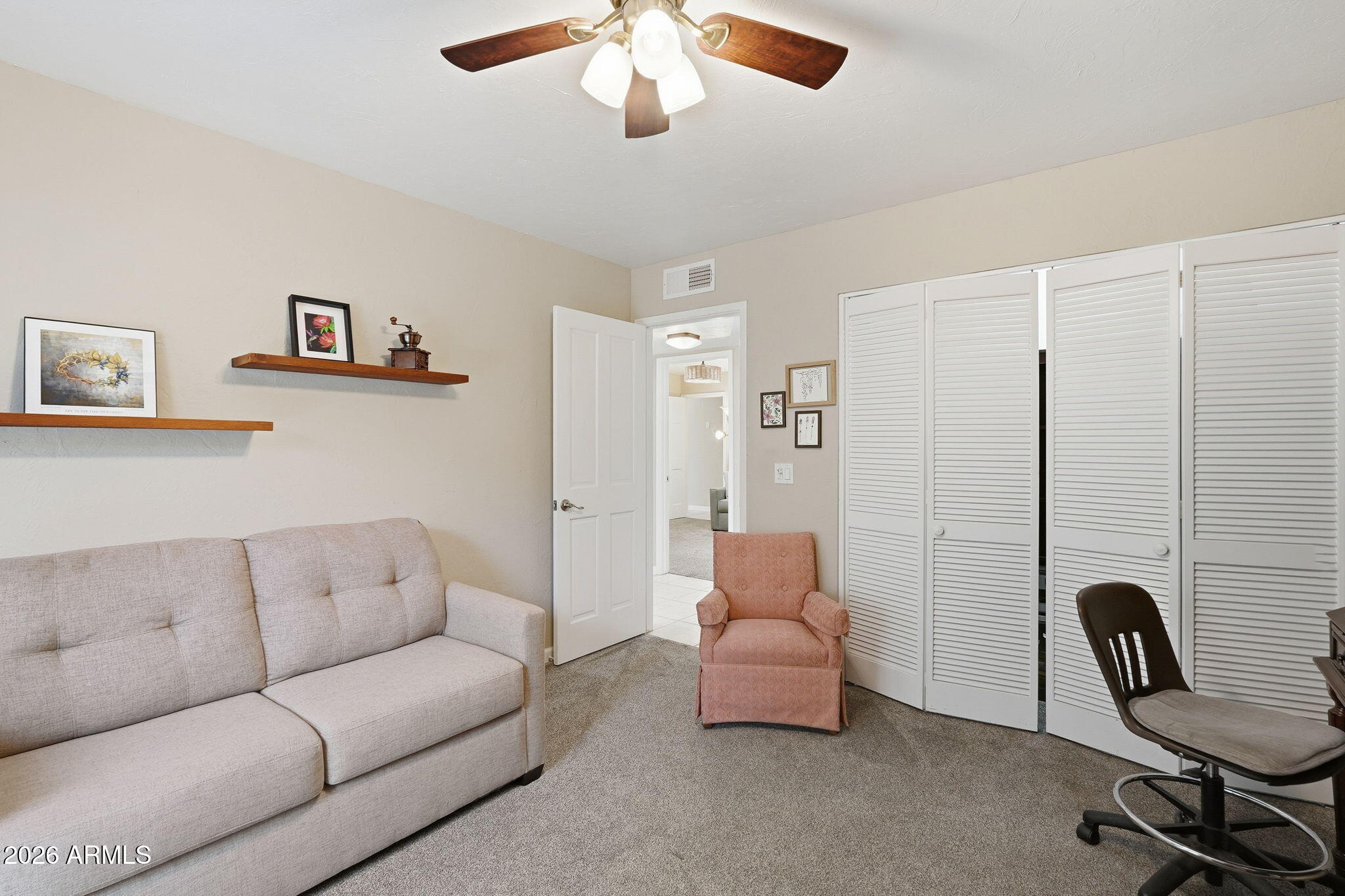 SANTO TOMAS UNIT 6 - Residential