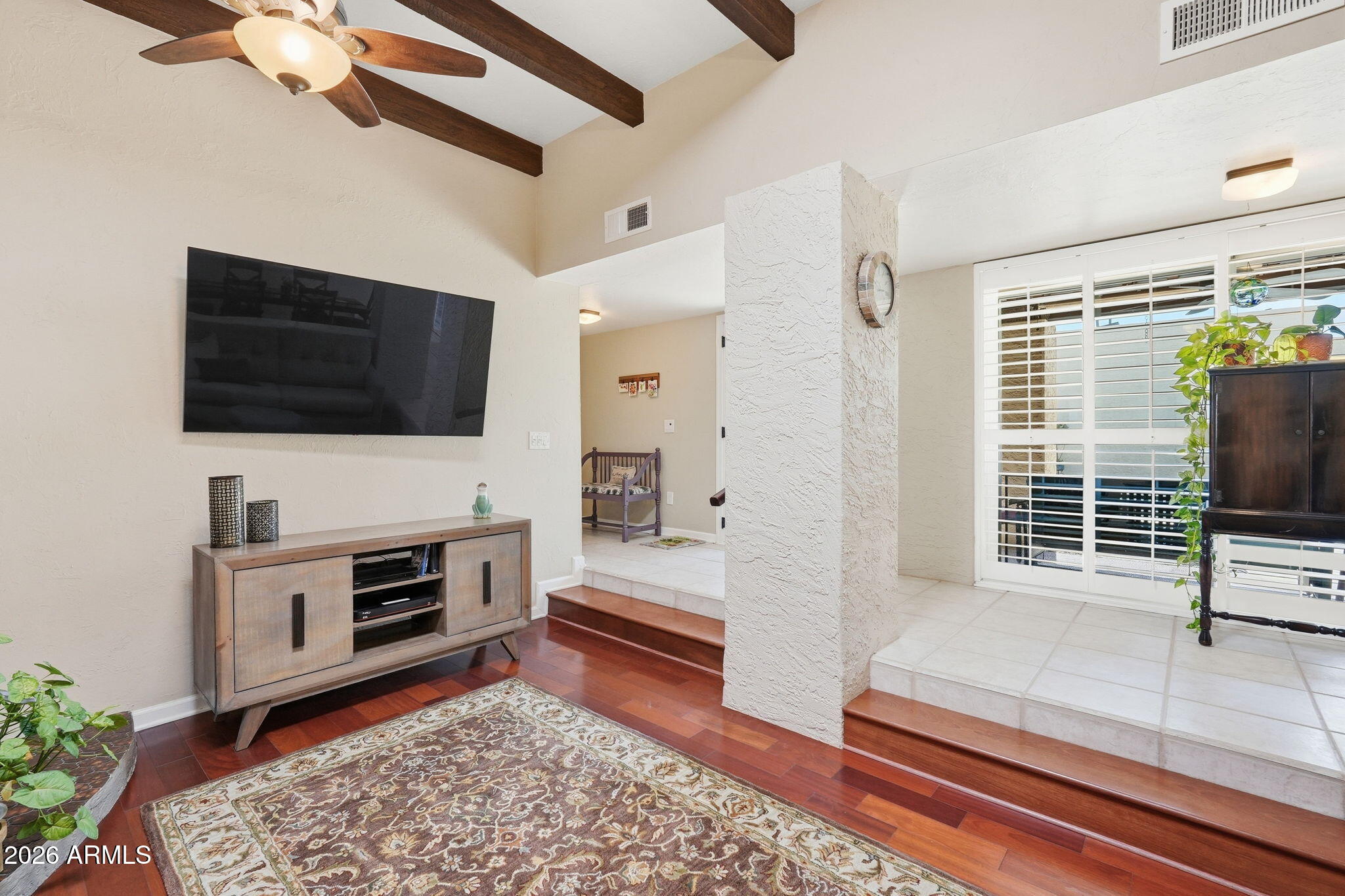 SANTO TOMAS UNIT 6 - Residential