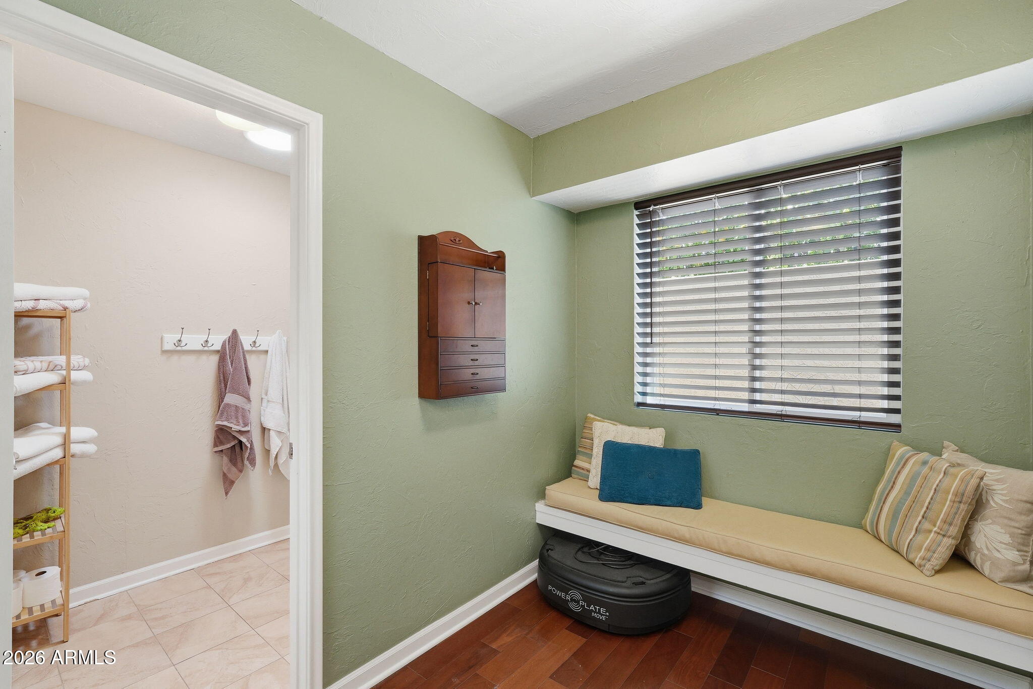 SANTO TOMAS UNIT 6 - Residential
