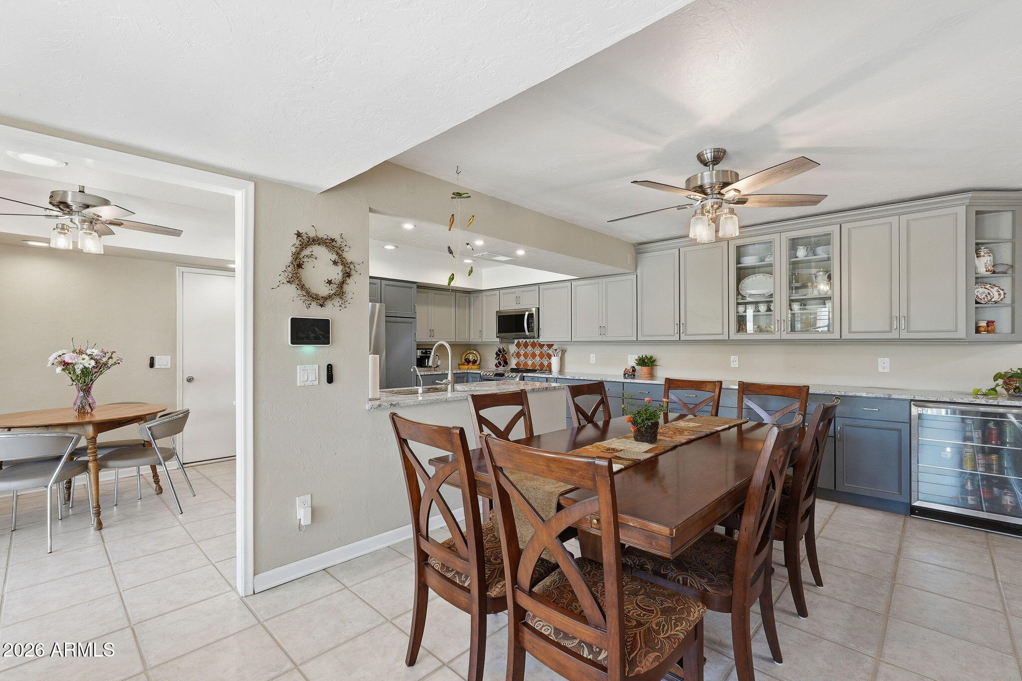 SANTO TOMAS UNIT 6 - Residential