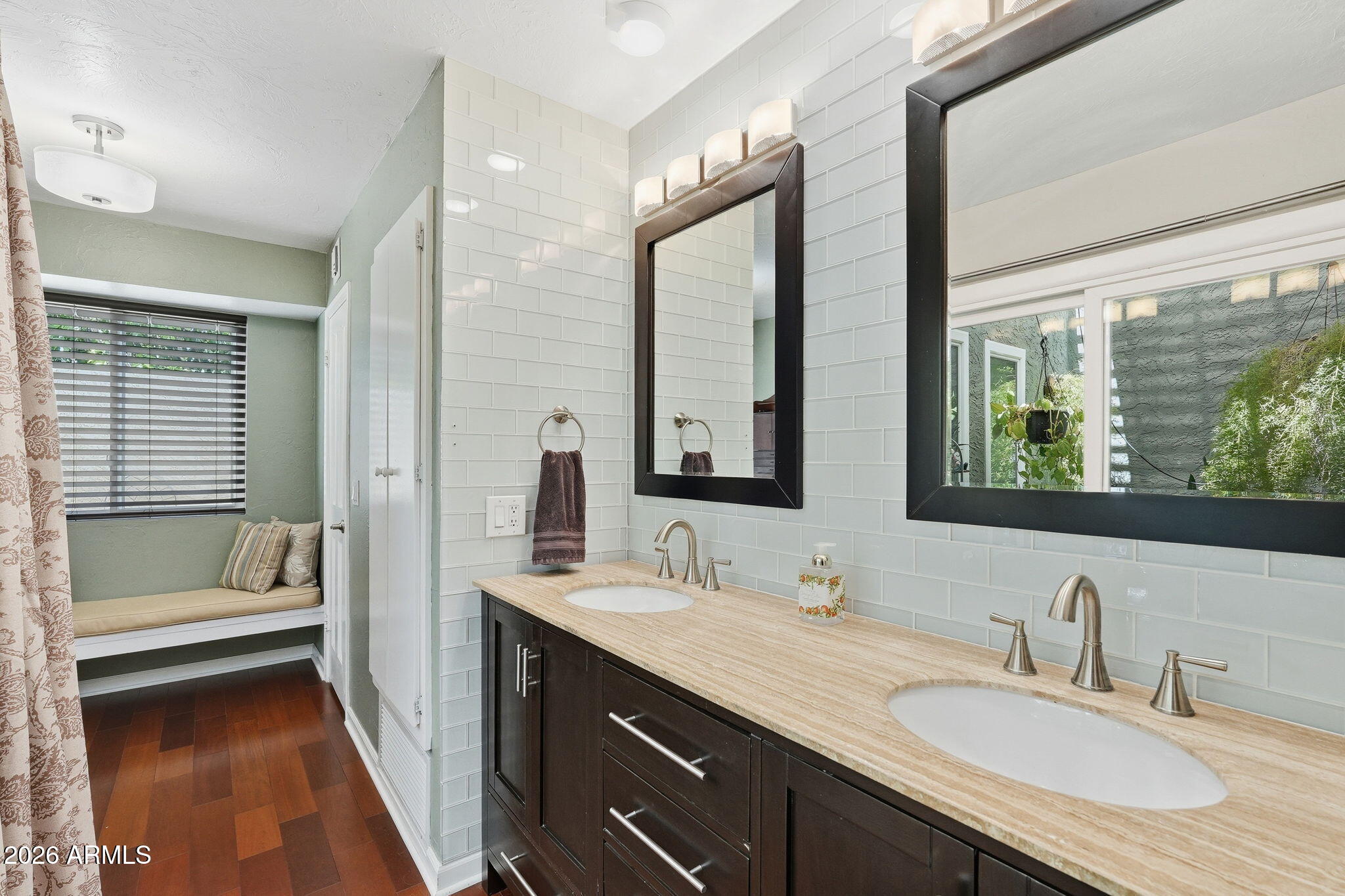 SANTO TOMAS UNIT 6 - Residential