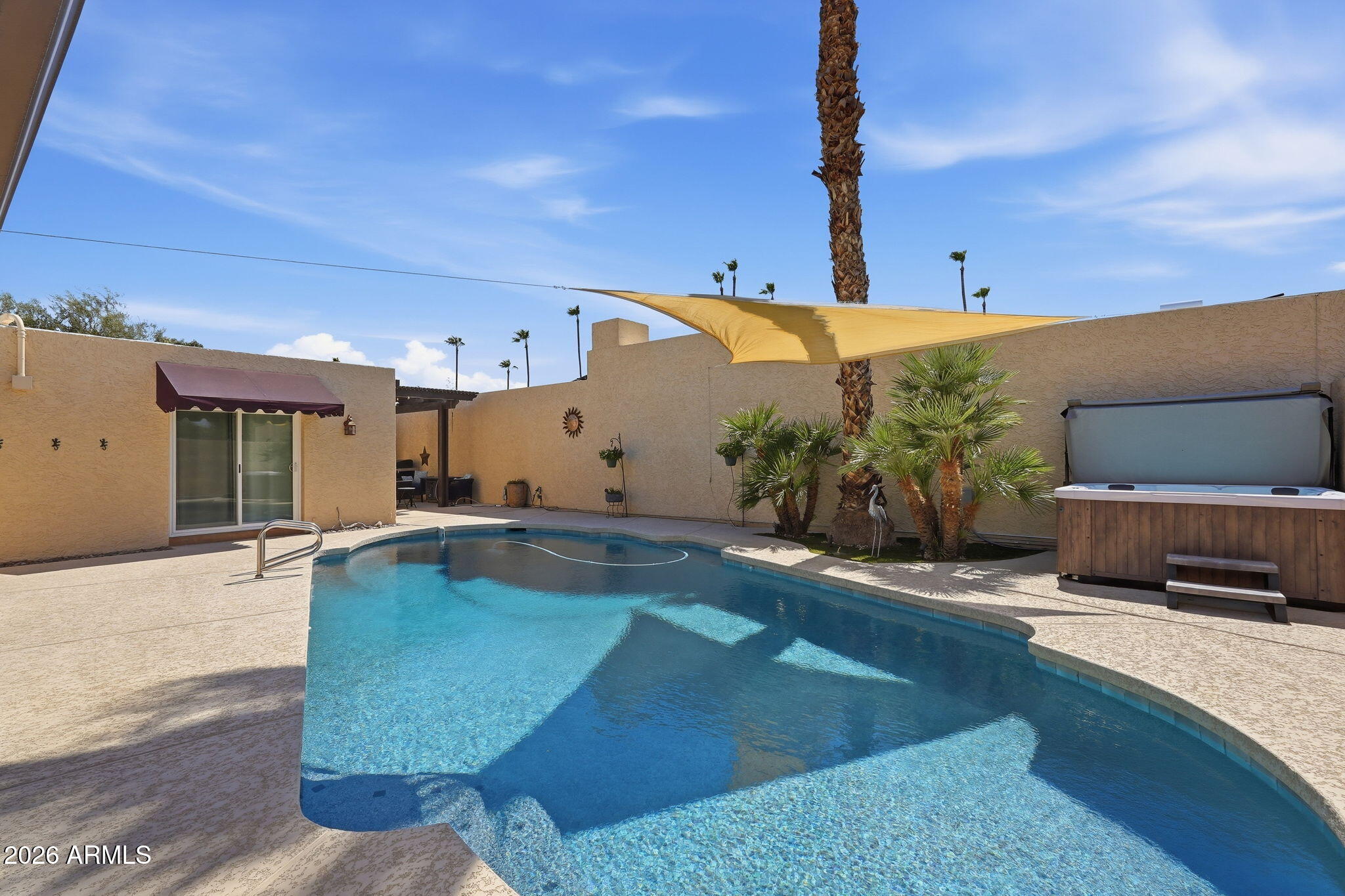 SANTO TOMAS UNIT 6 - Residential