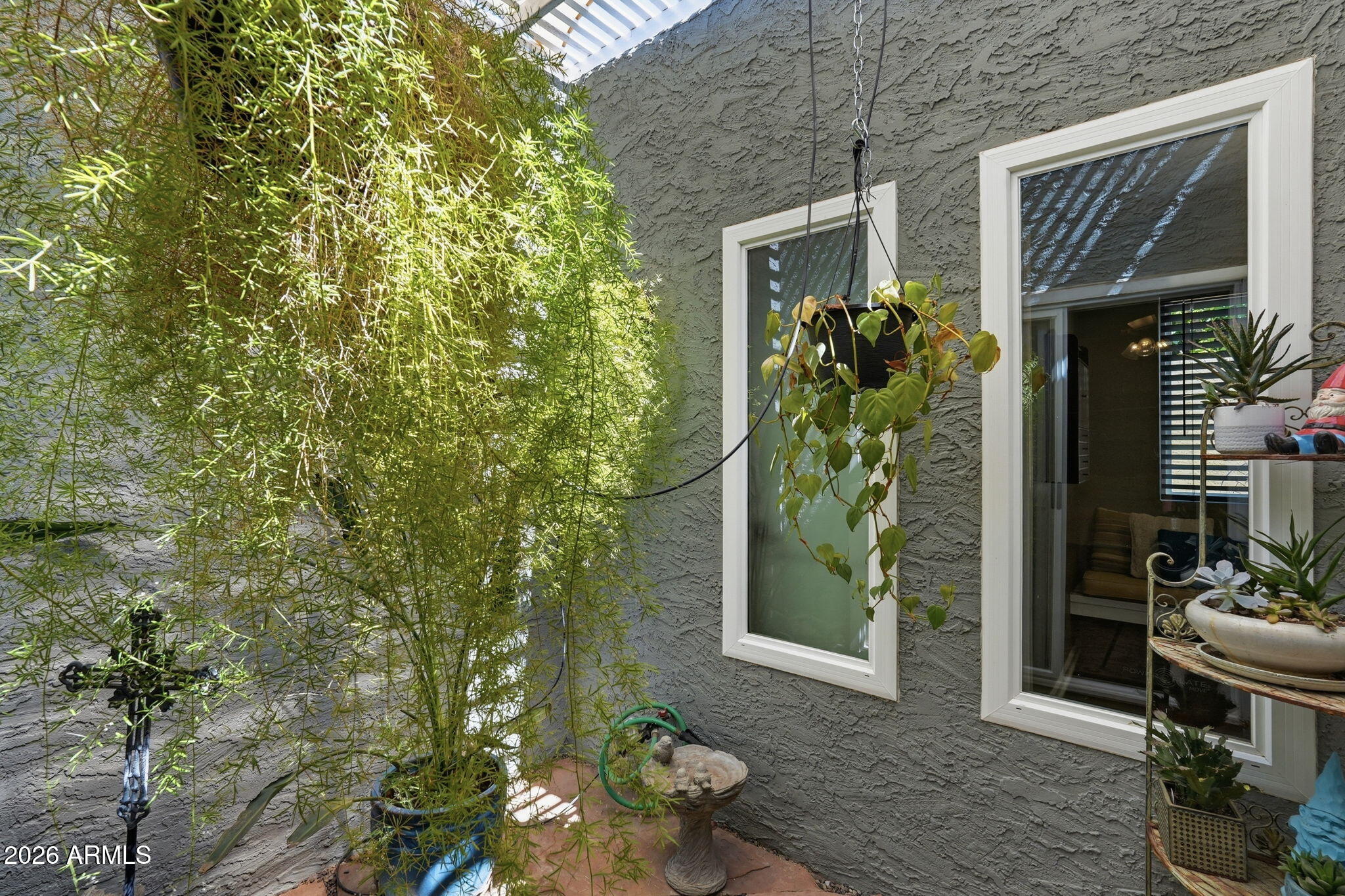 SANTO TOMAS UNIT 6 - Residential