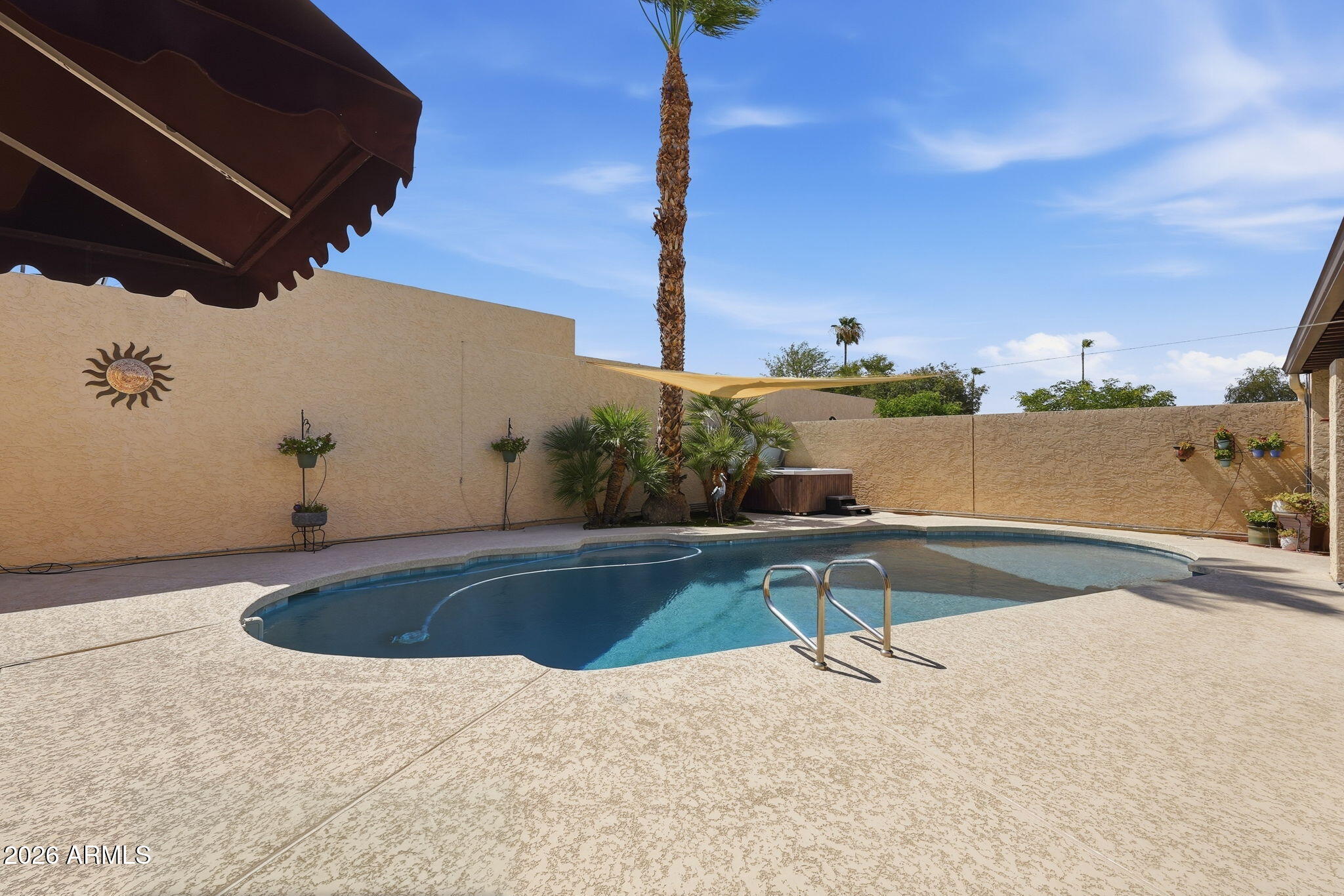 SANTO TOMAS UNIT 6 - Residential