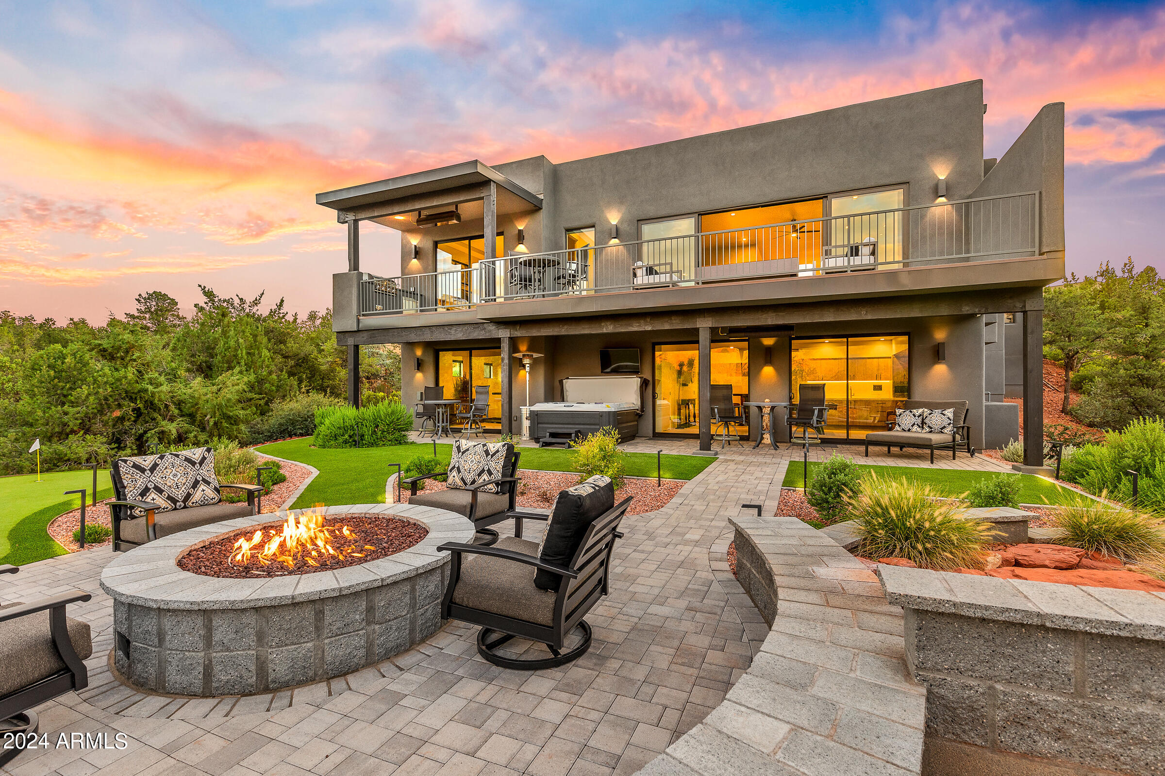 CASA CONTENTA - Residential