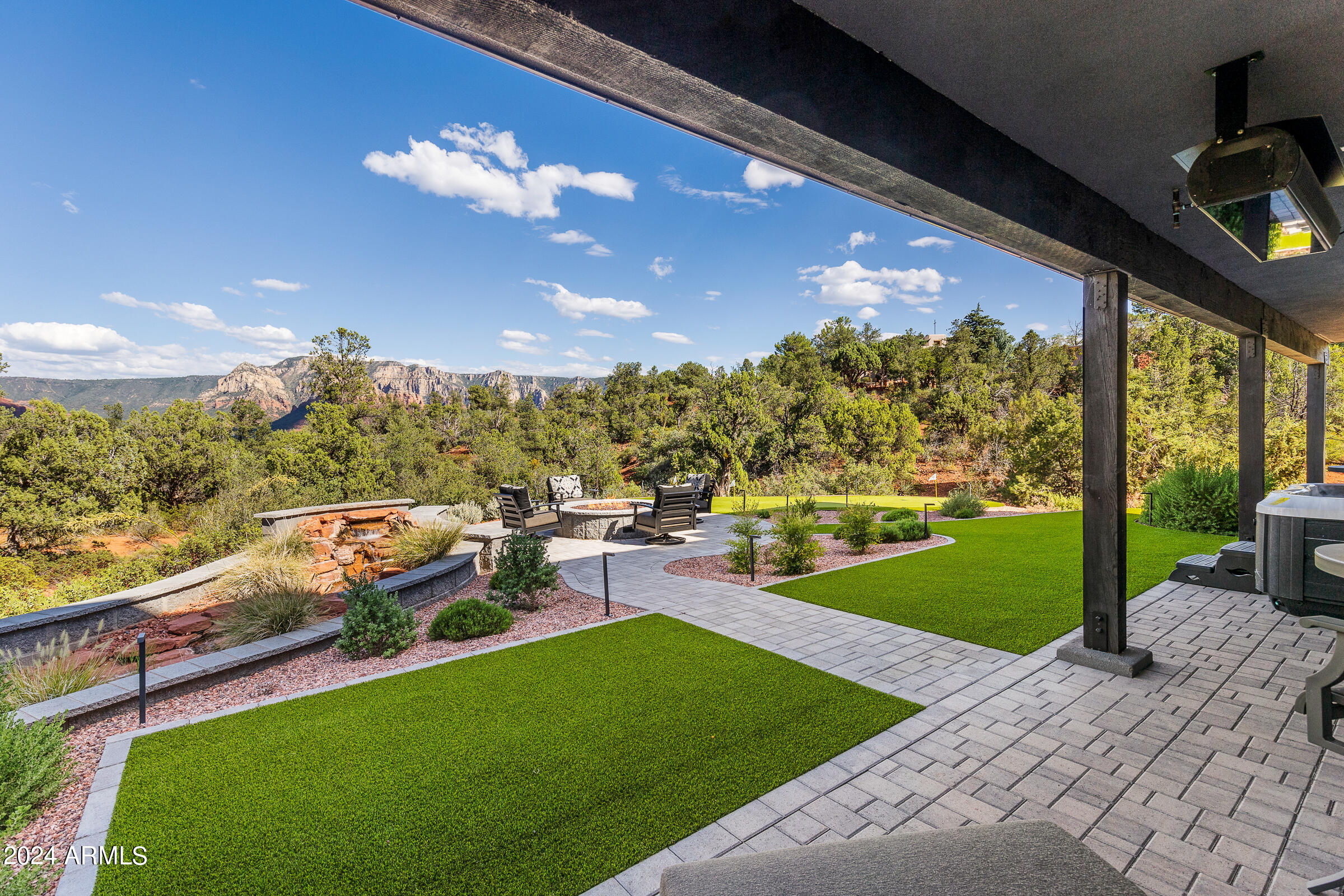 CASA CONTENTA - Residential