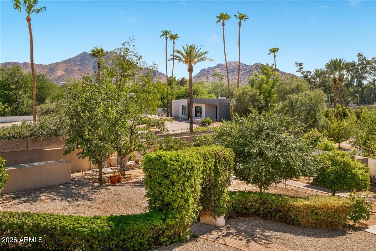 CUTAIAS ACRES - Residential