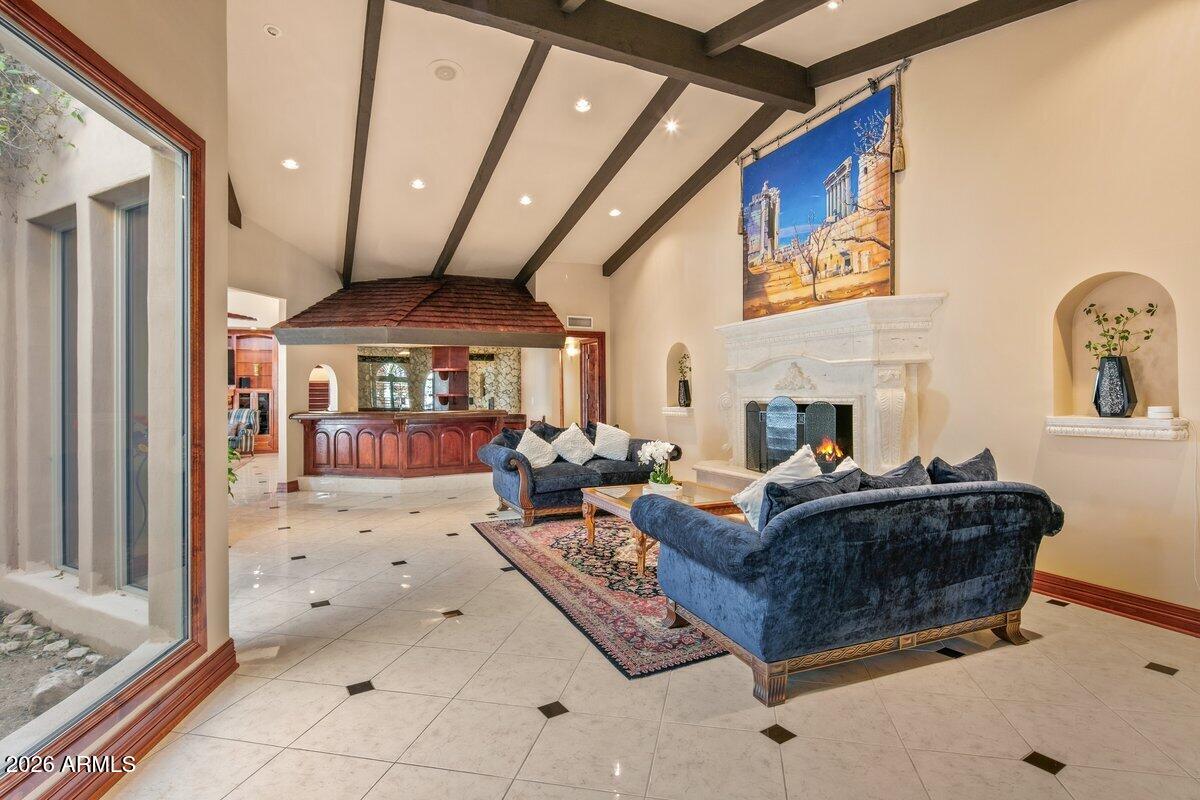 CUTAIAS ACRES - Residential
