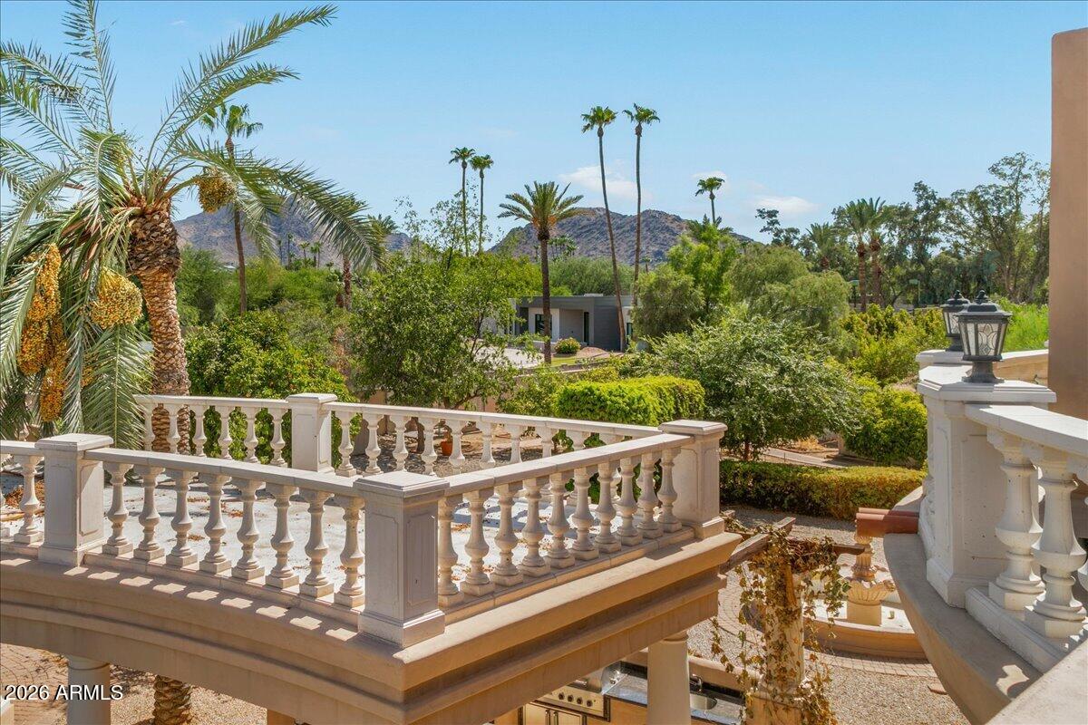 CUTAIAS ACRES - Residential