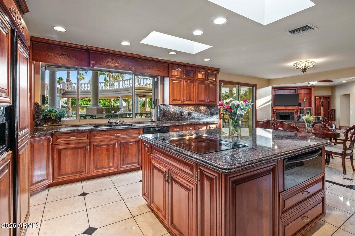 CUTAIAS ACRES - Residential