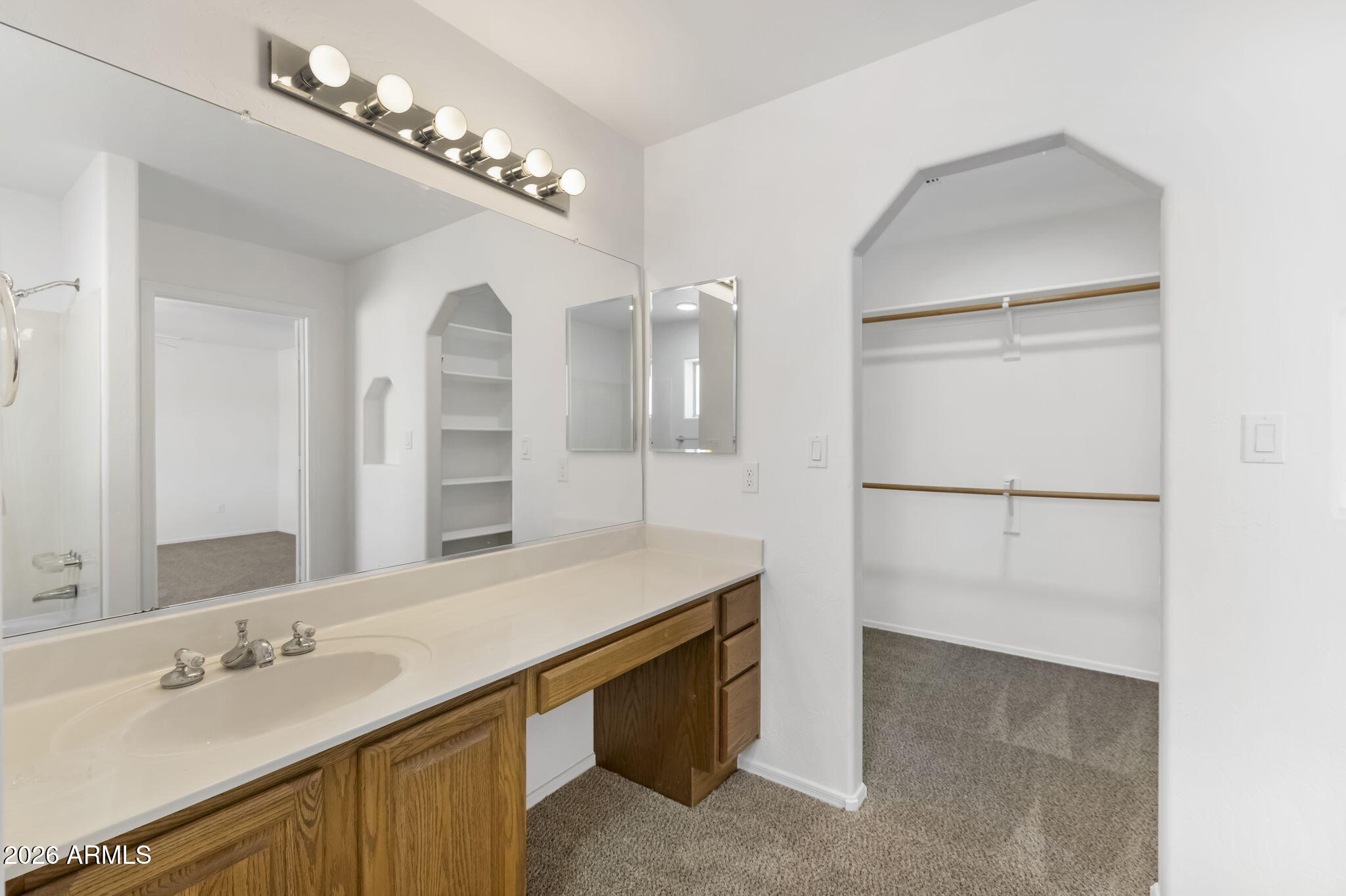 PHOENIX SKYLINE WEST ONE - Residential