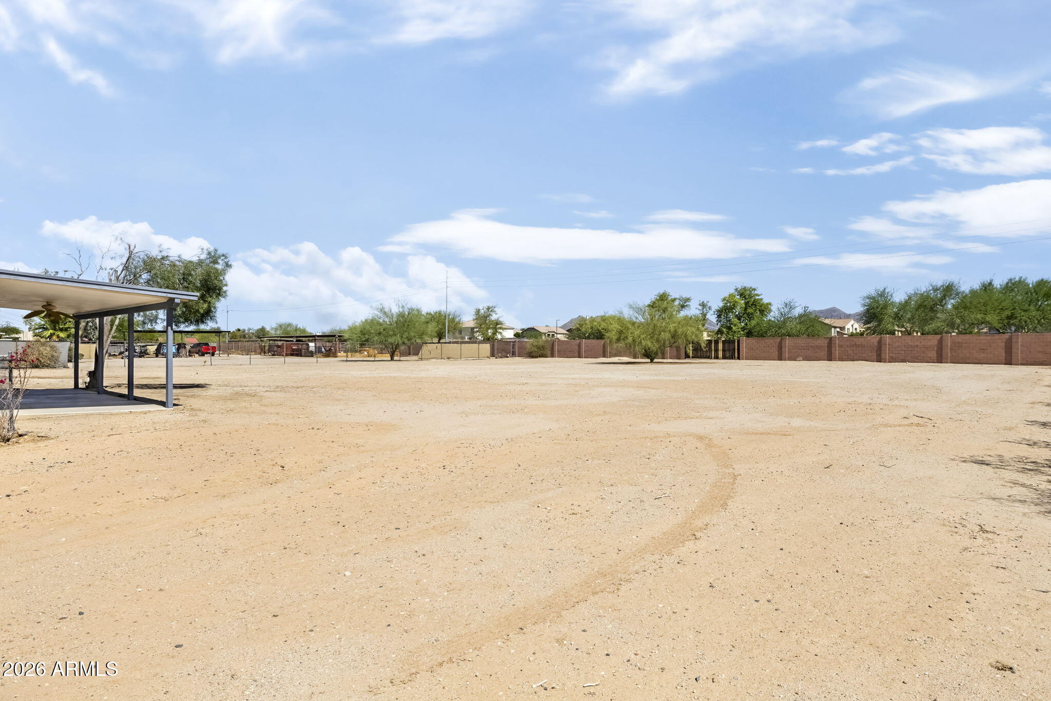 PHOENIX SKYLINE WEST ONE - Residential