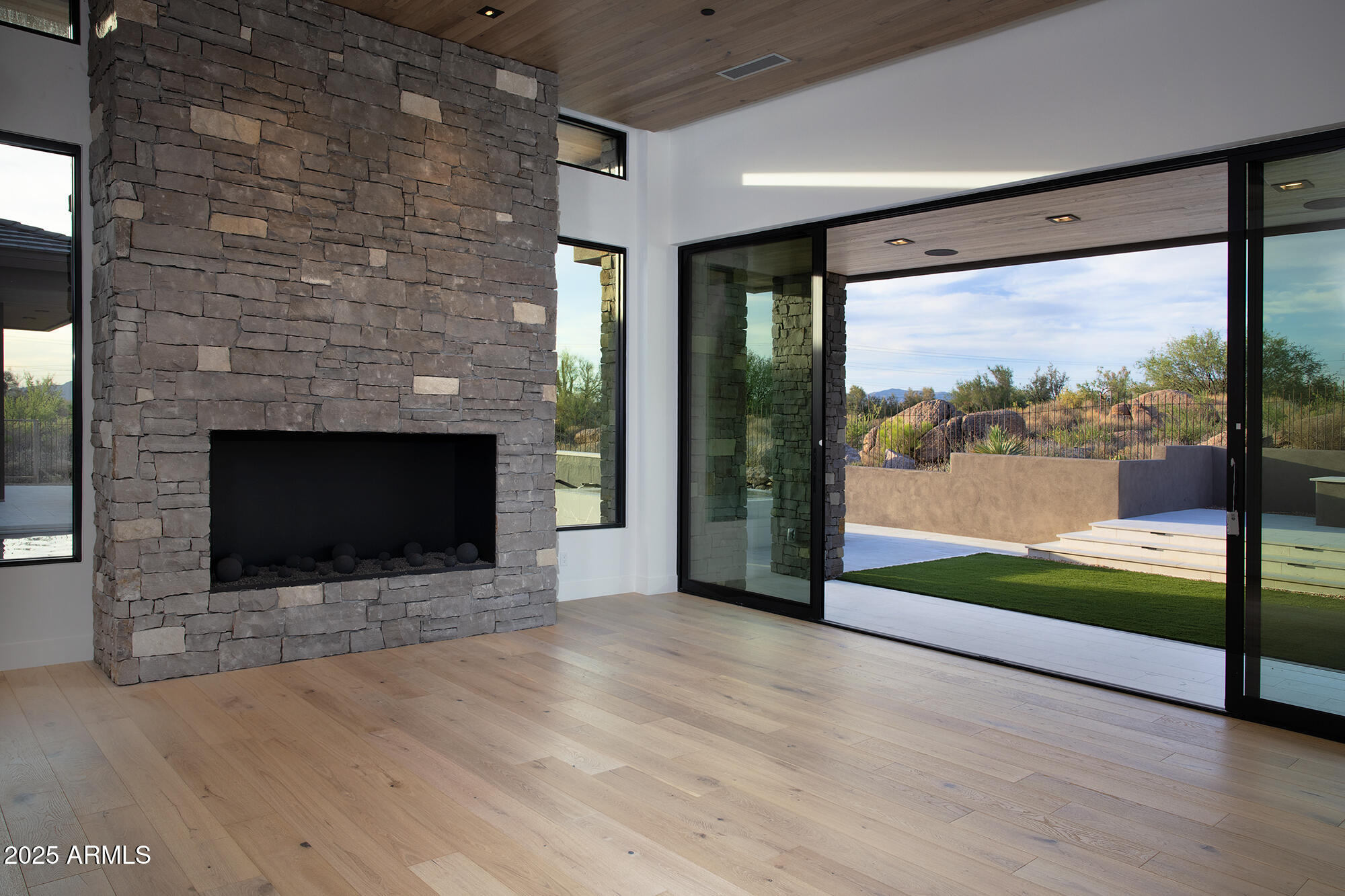 TROON TALUS - Residential