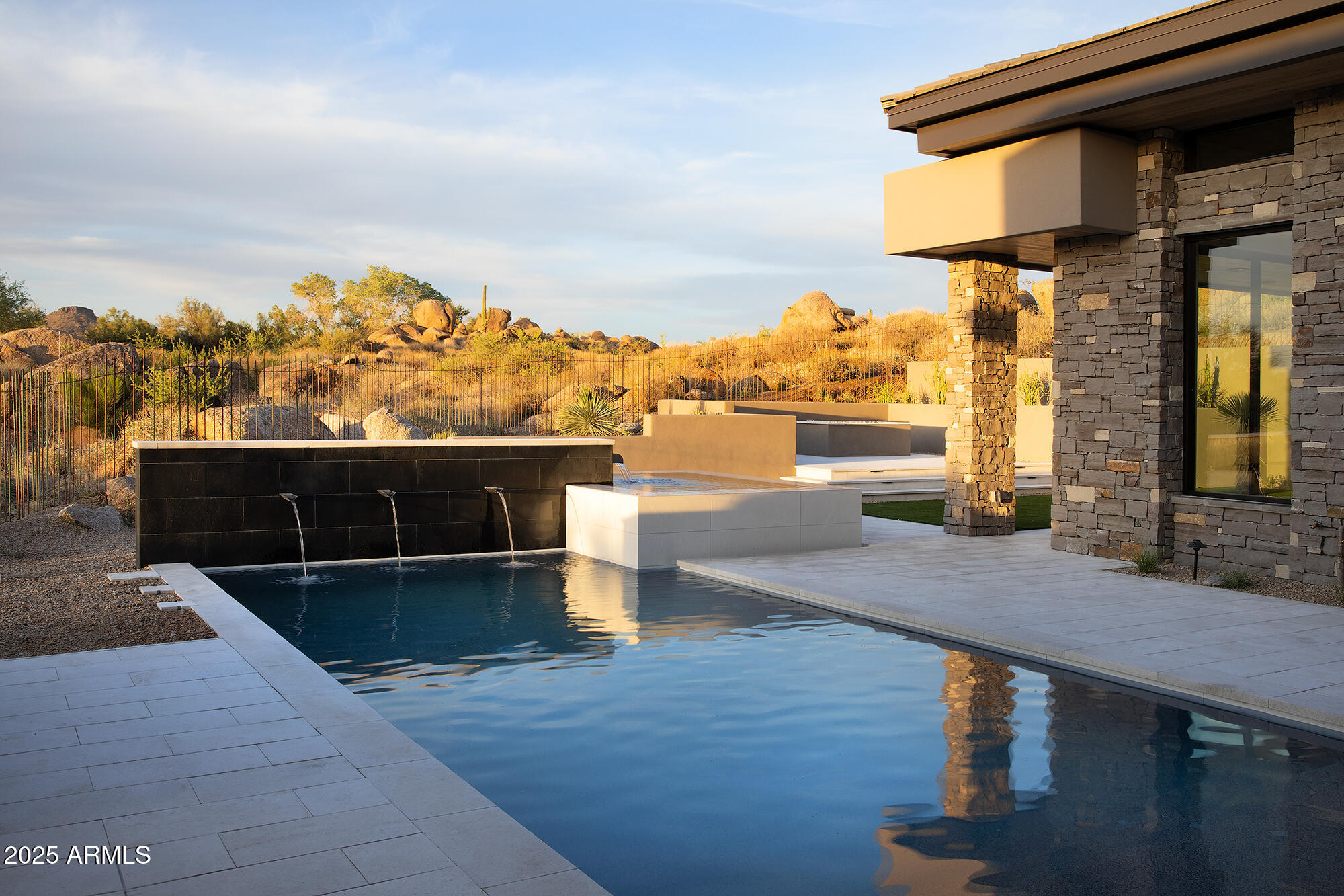 TROON TALUS - Residential