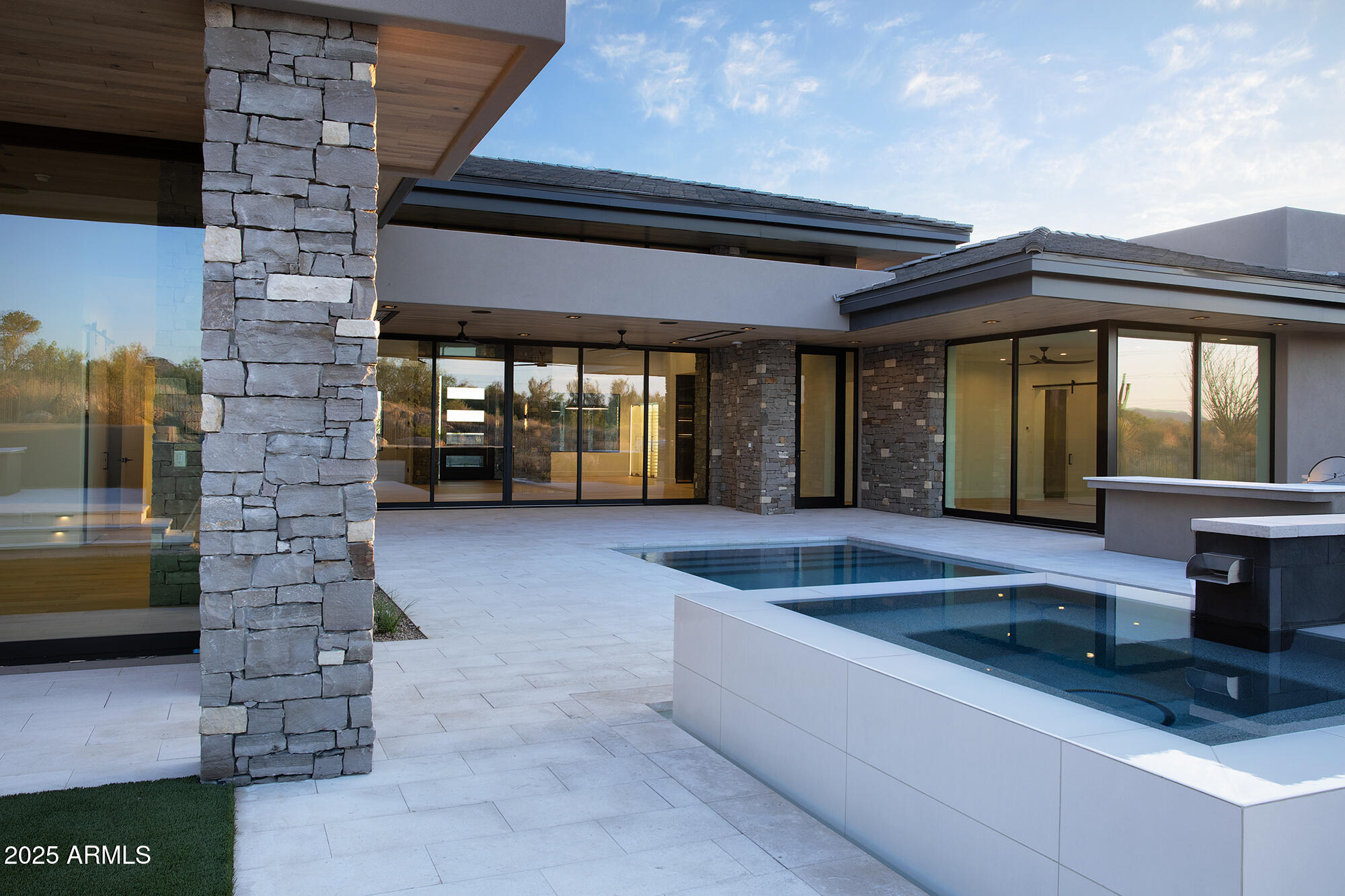 TROON TALUS - Residential