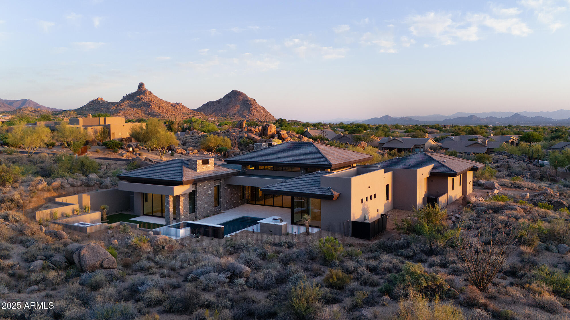 TROON TALUS - Residential