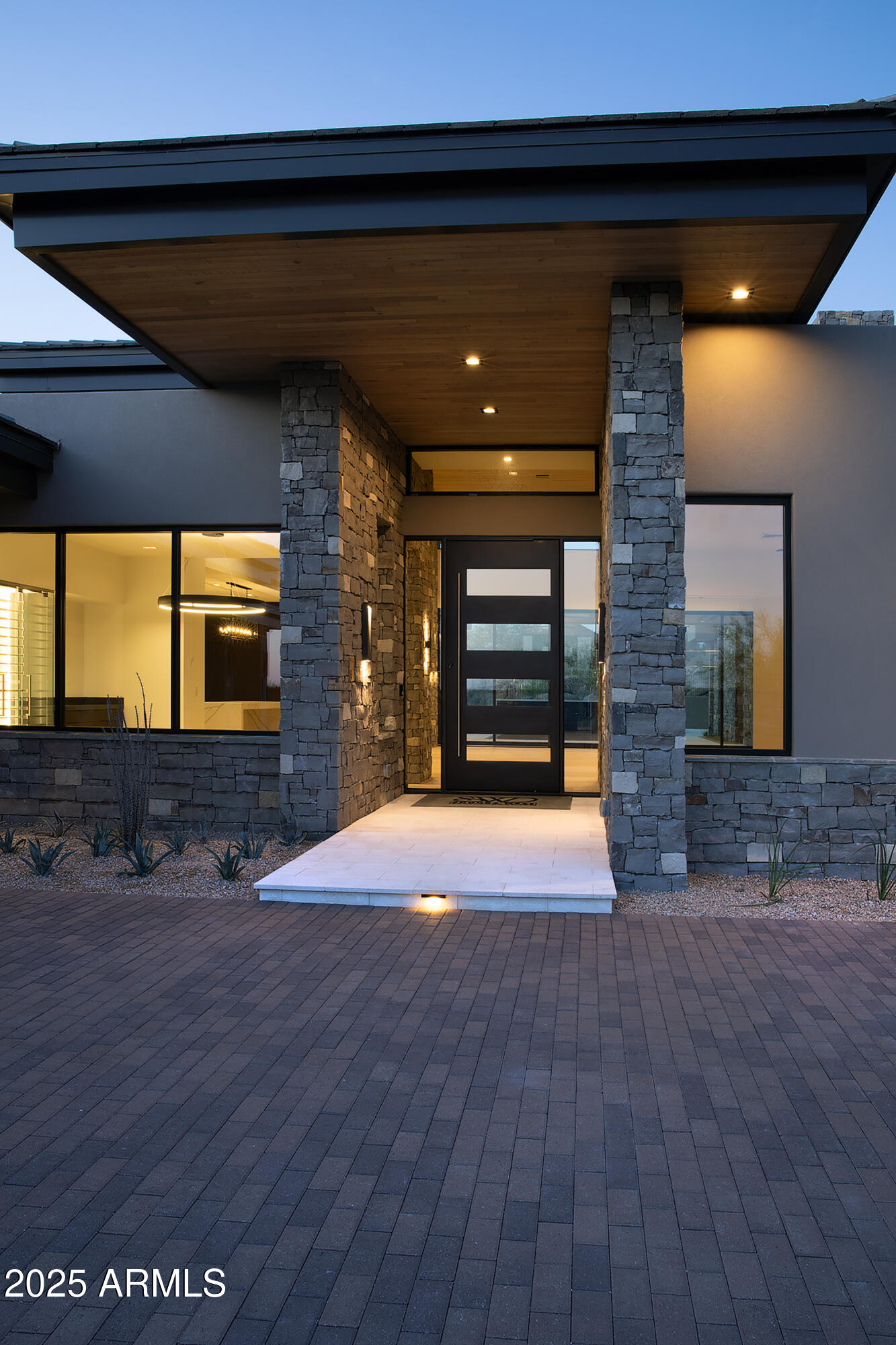 TROON TALUS - Residential