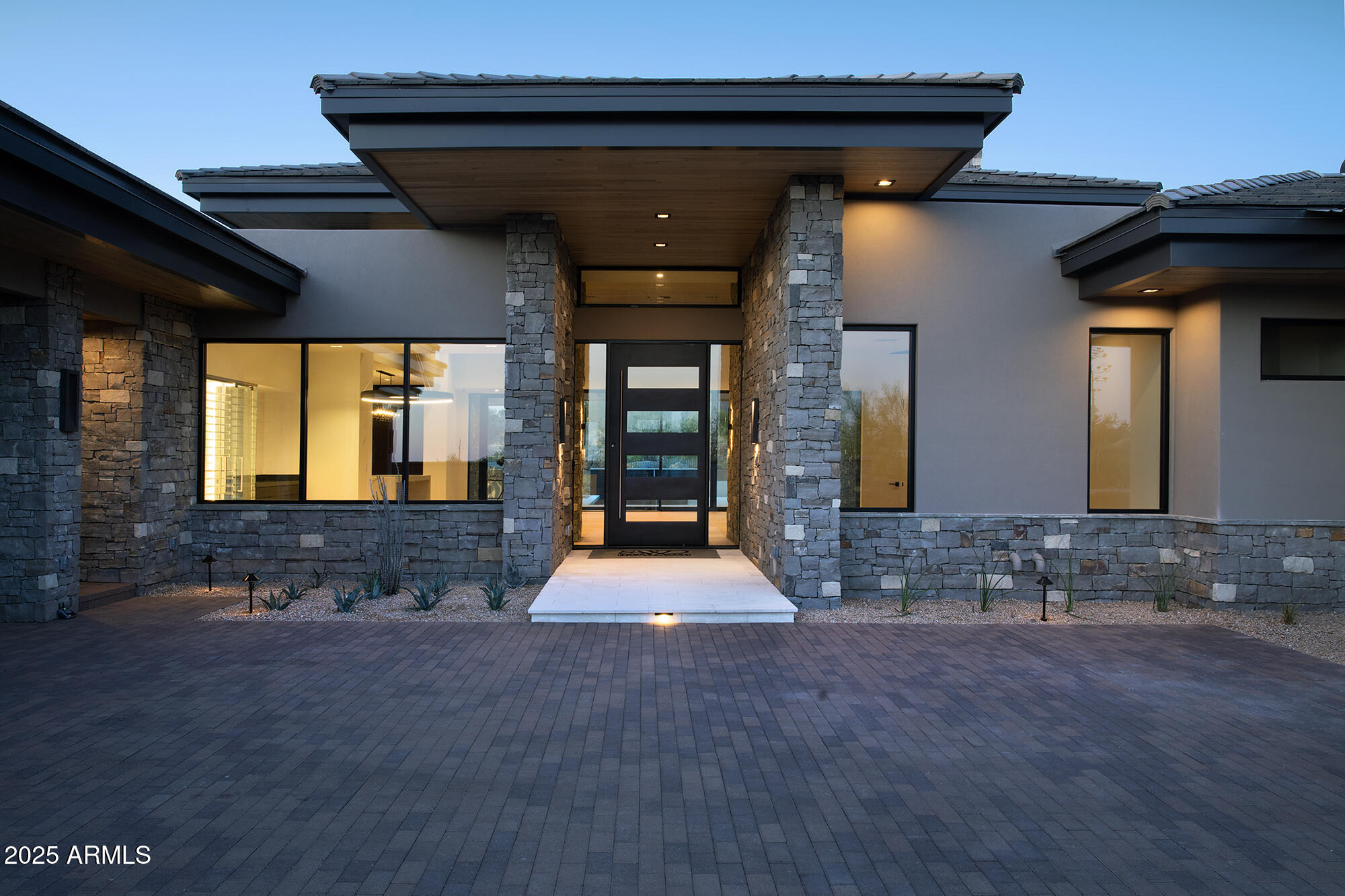 TROON TALUS - Residential