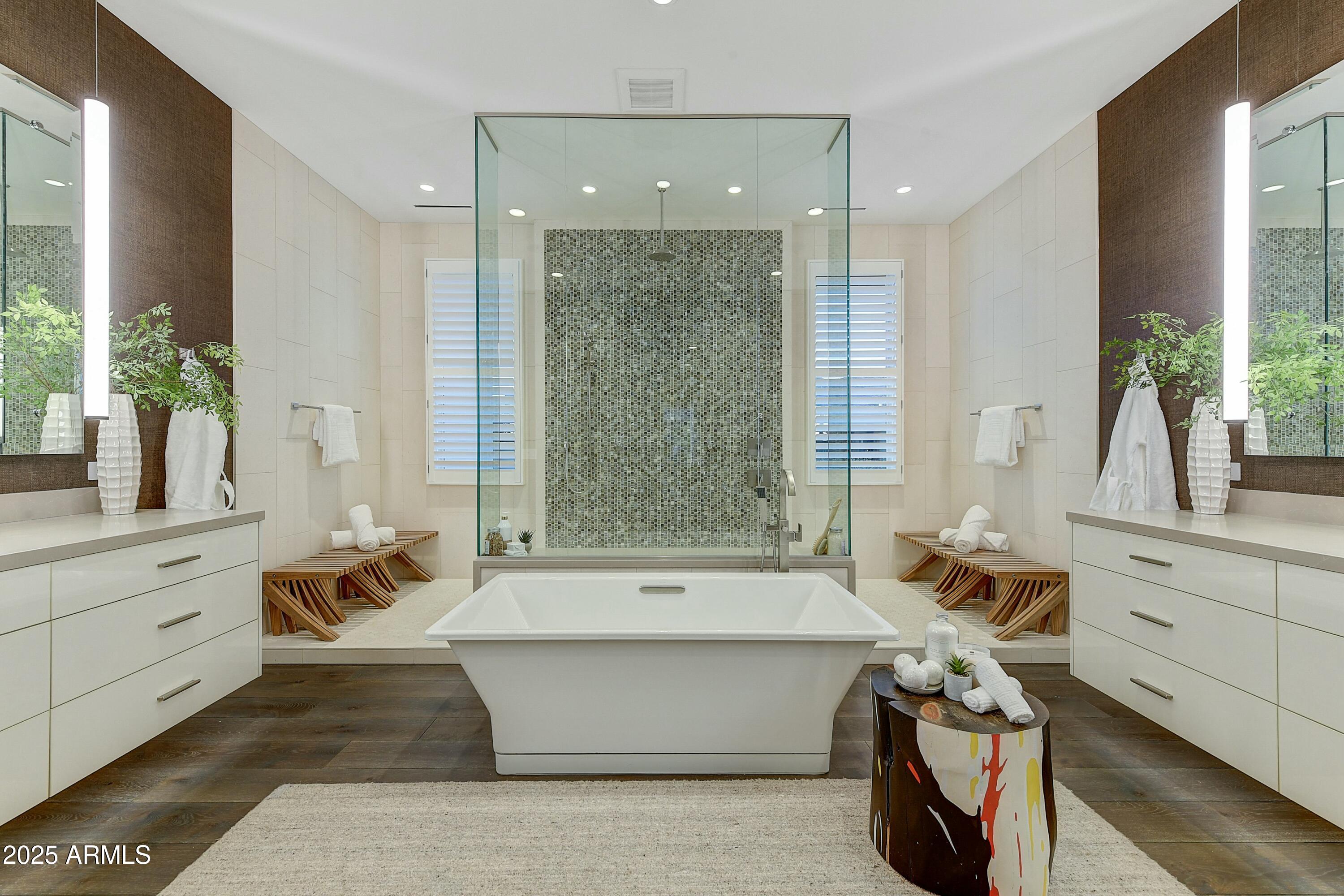 VILLAS AT MOUNTAIN SHADOWS - Residential