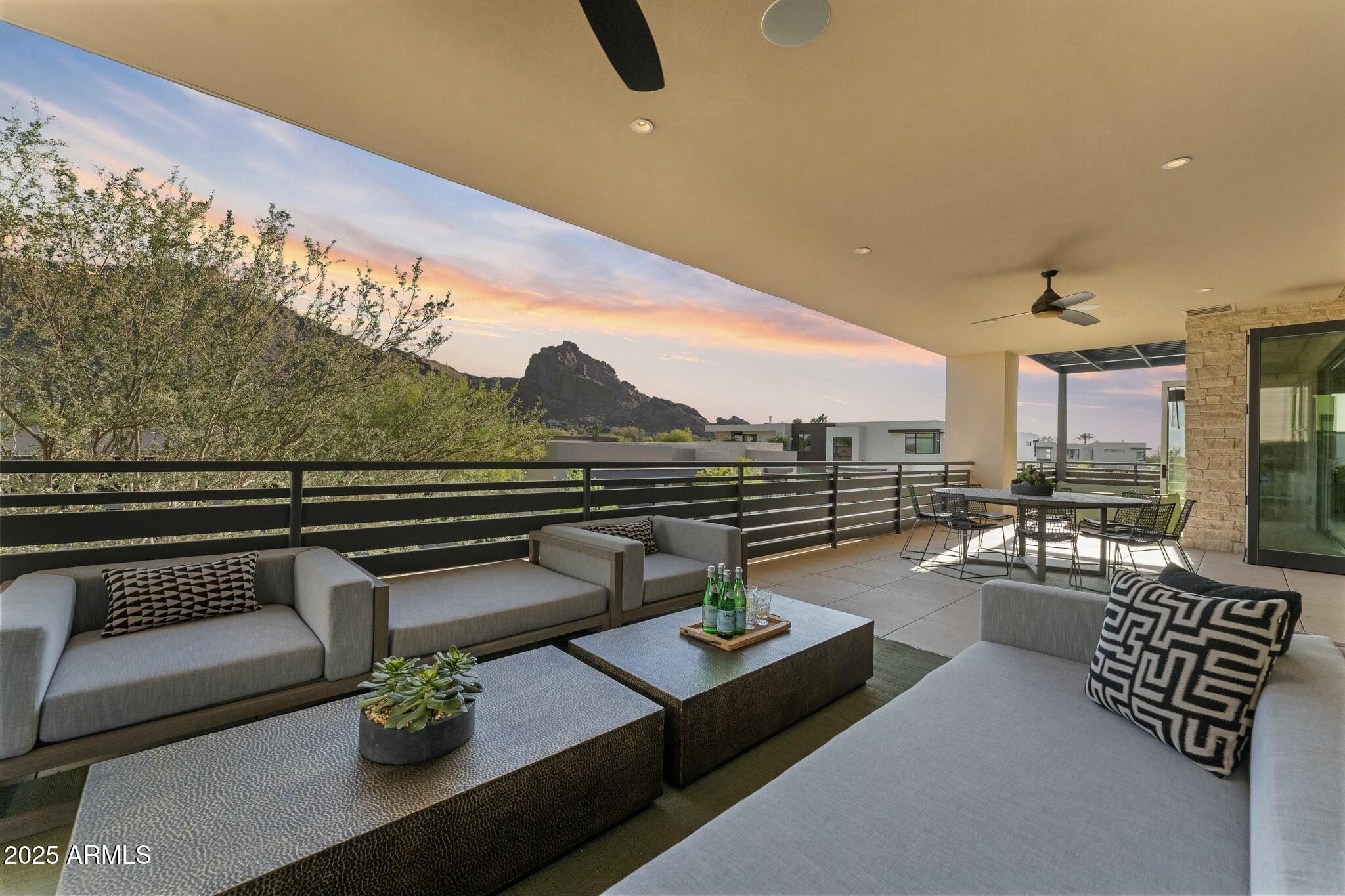 VILLAS AT MOUNTAIN SHADOWS - Residential