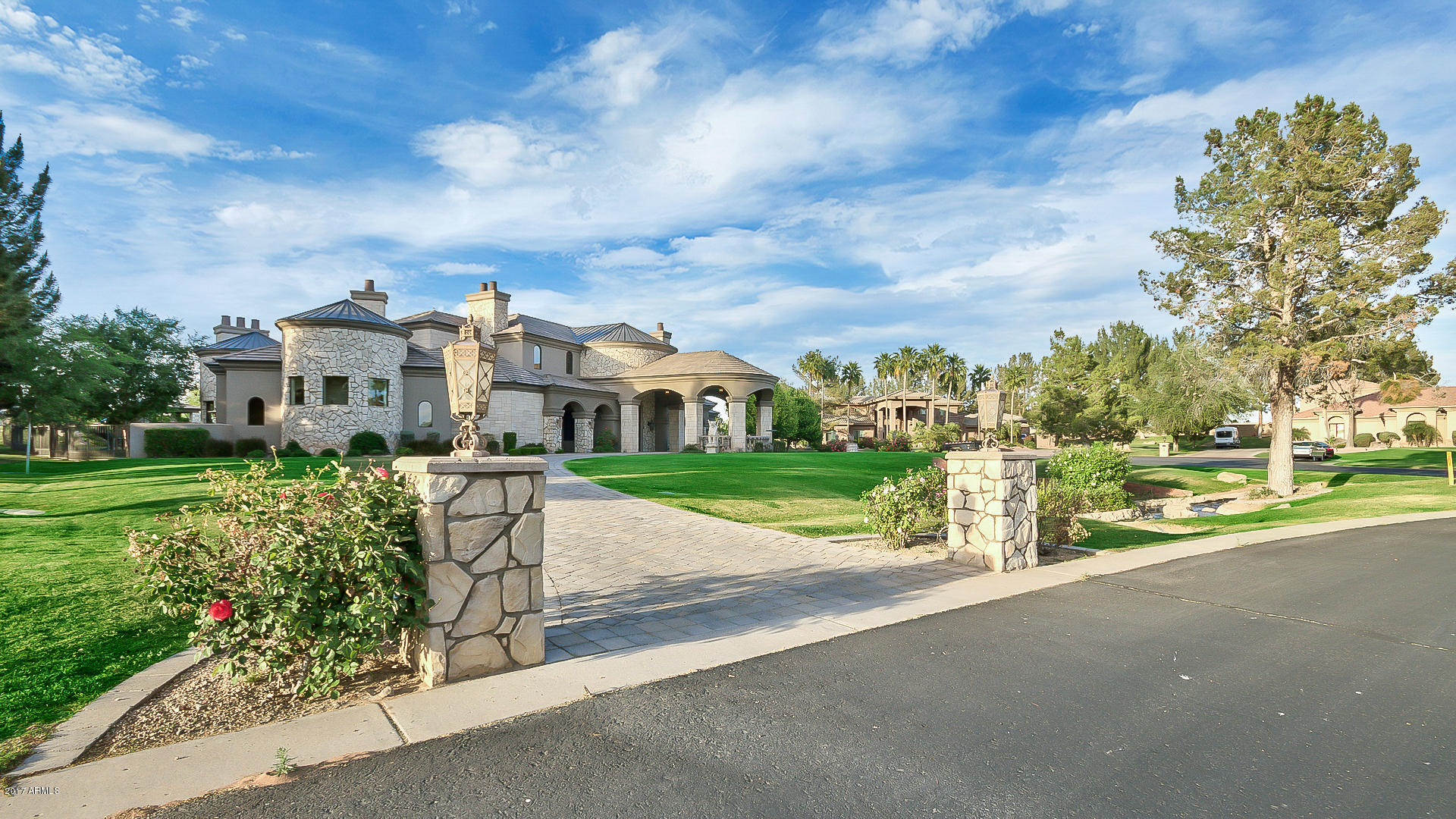 OAKWOOD HILLS - Residential