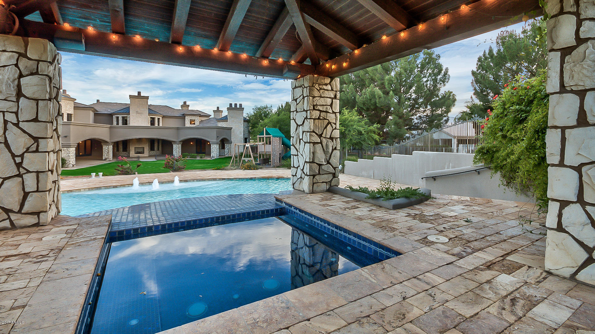 OAKWOOD HILLS - Residential