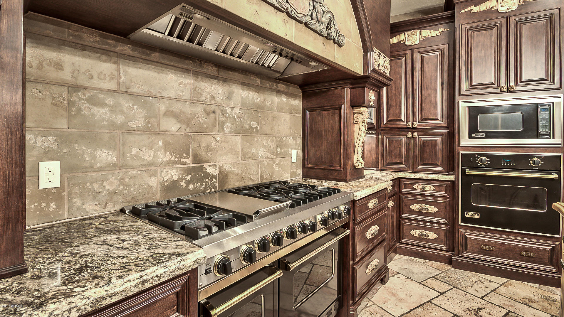 OAKWOOD HILLS - Residential