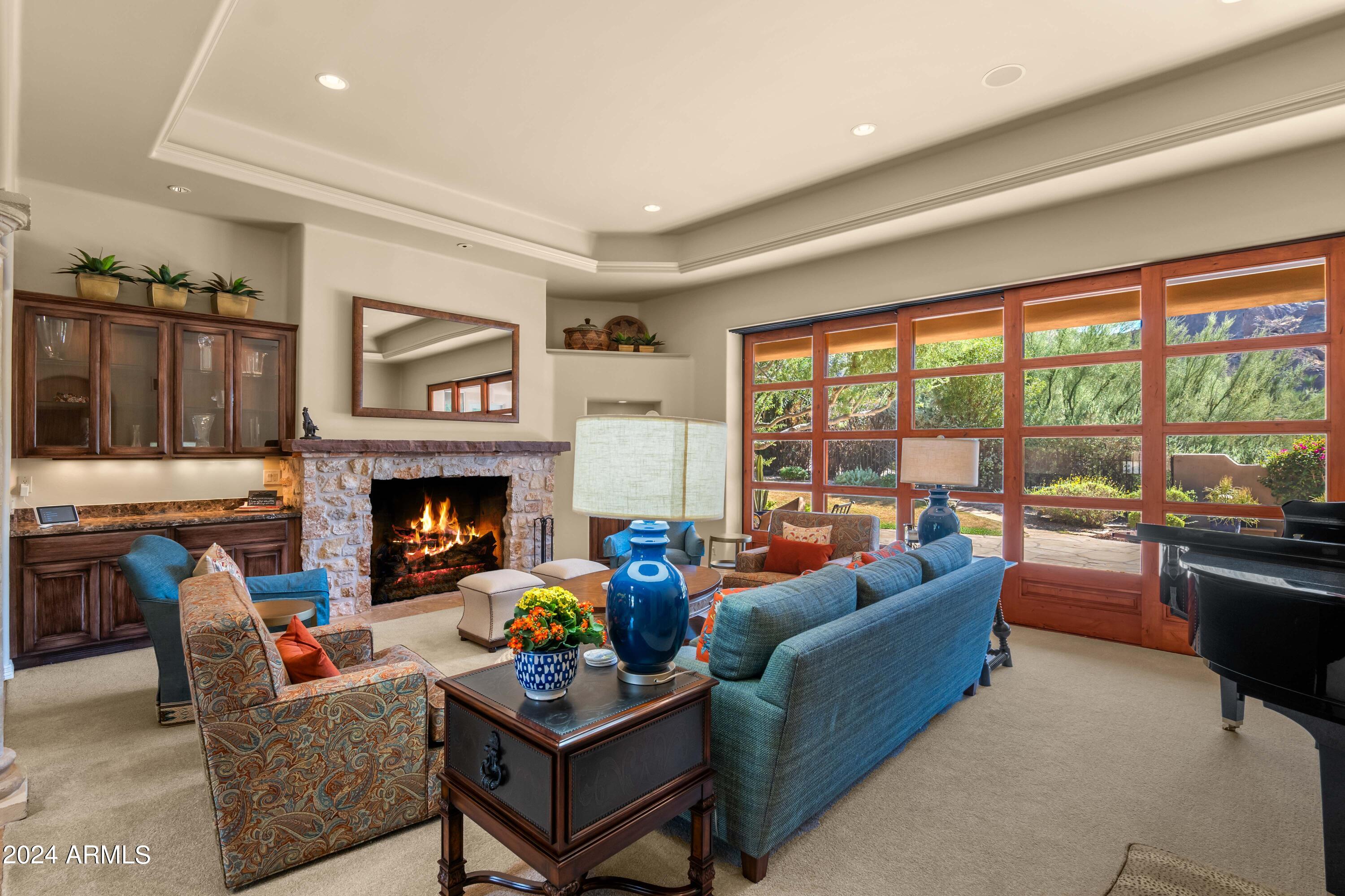 CAMELBACK RANCHOS - Residential