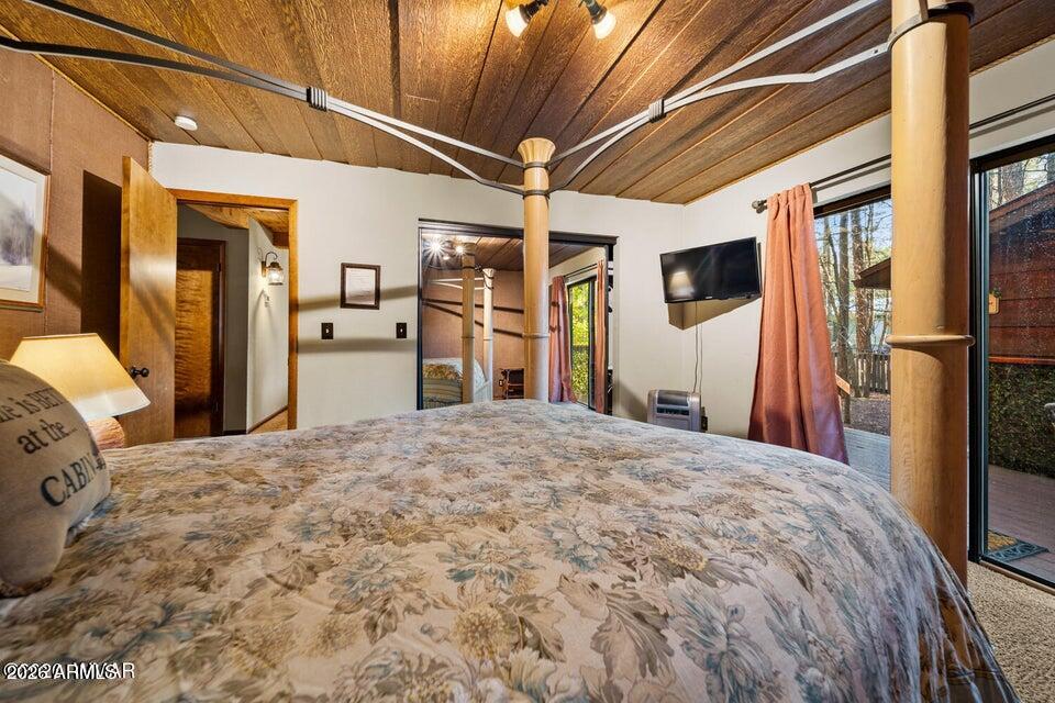 PINETOP LAKES COUNTRY CLUB UNIT 1 - Residential