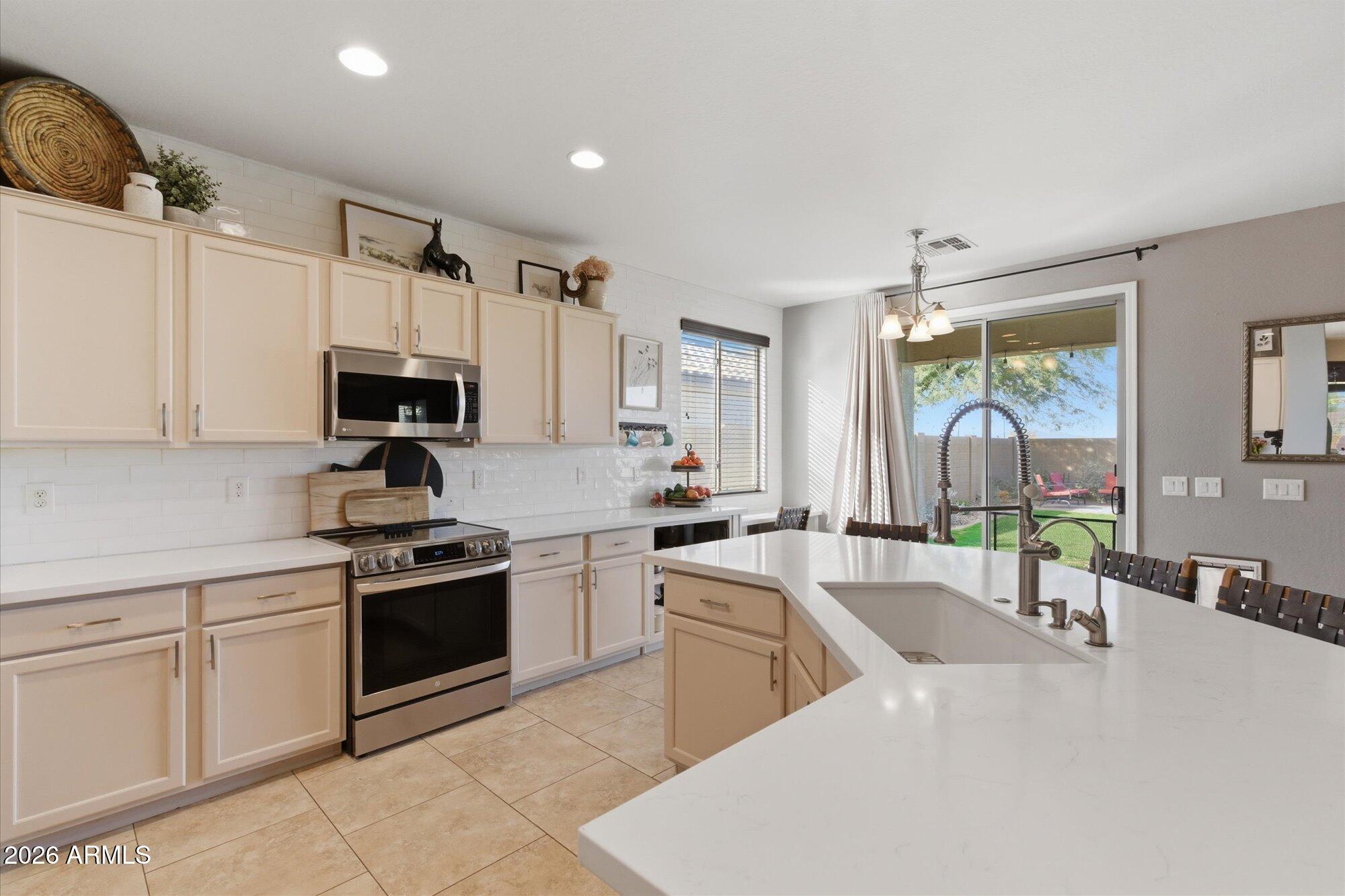 SUNDERO - Residential