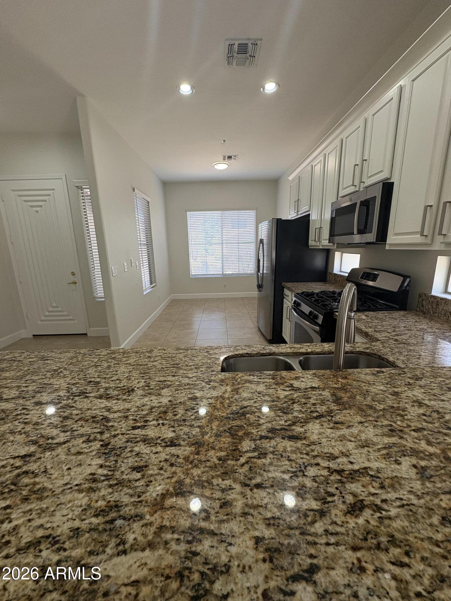 GRAYHAWK VILLAGE 1 PARCEL 1G1I PHASE 3 - Residential Lease