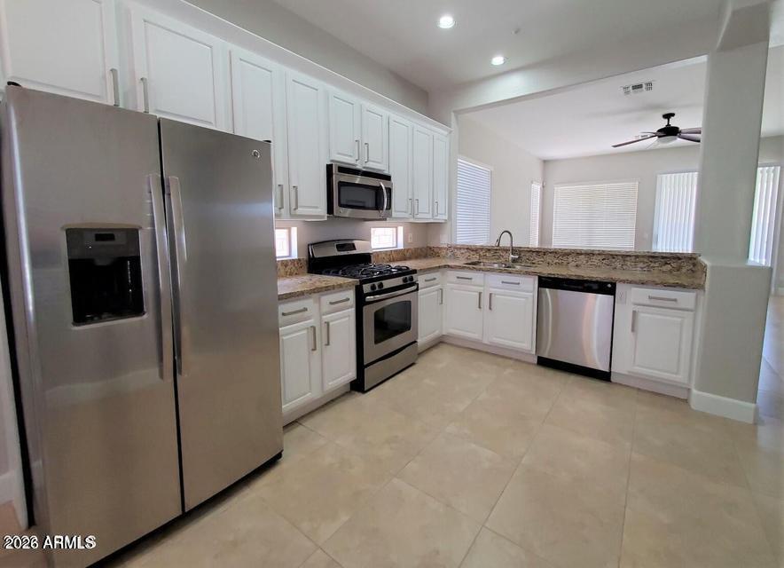 GRAYHAWK VILLAGE 1 PARCEL 1G1I PHASE 3 - Residential Lease
