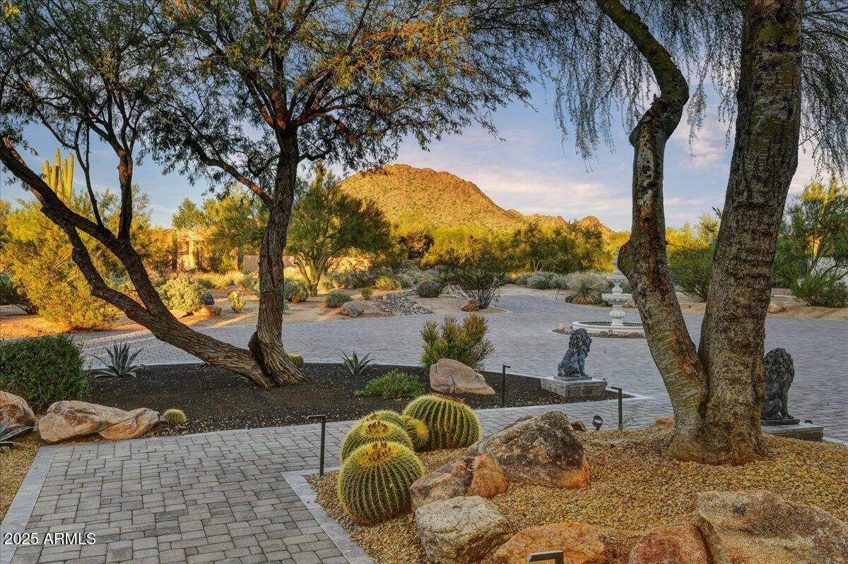 DESERT SKYLINE ESTATES - Residential