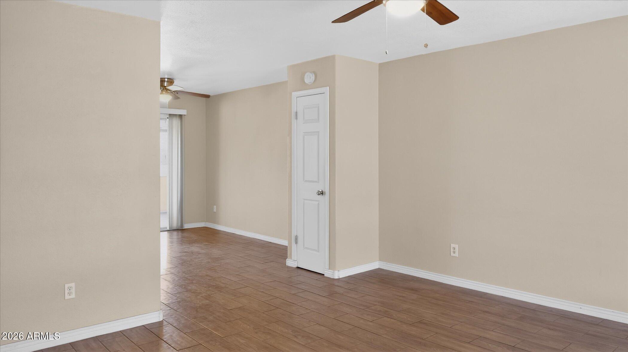COUNTRY MEADOWS - Residential