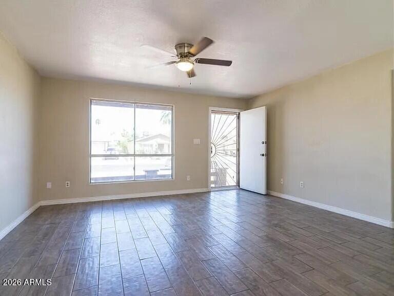 COUNTRY MEADOWS - Residential