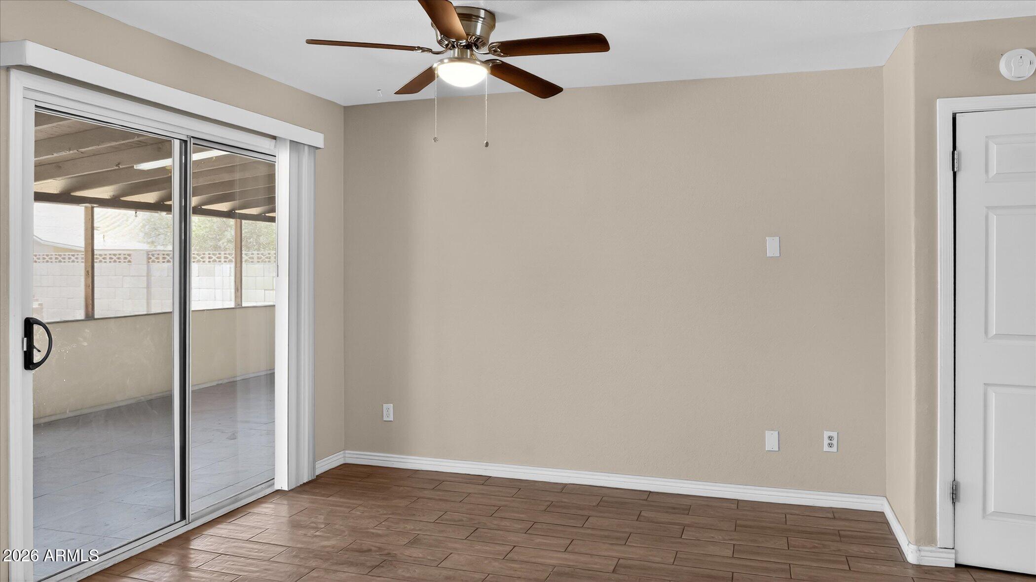 COUNTRY MEADOWS - Residential