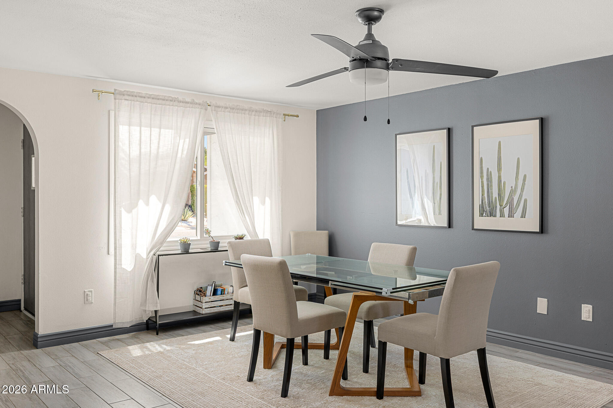 PARADISE VALLEY OASIS - Residential