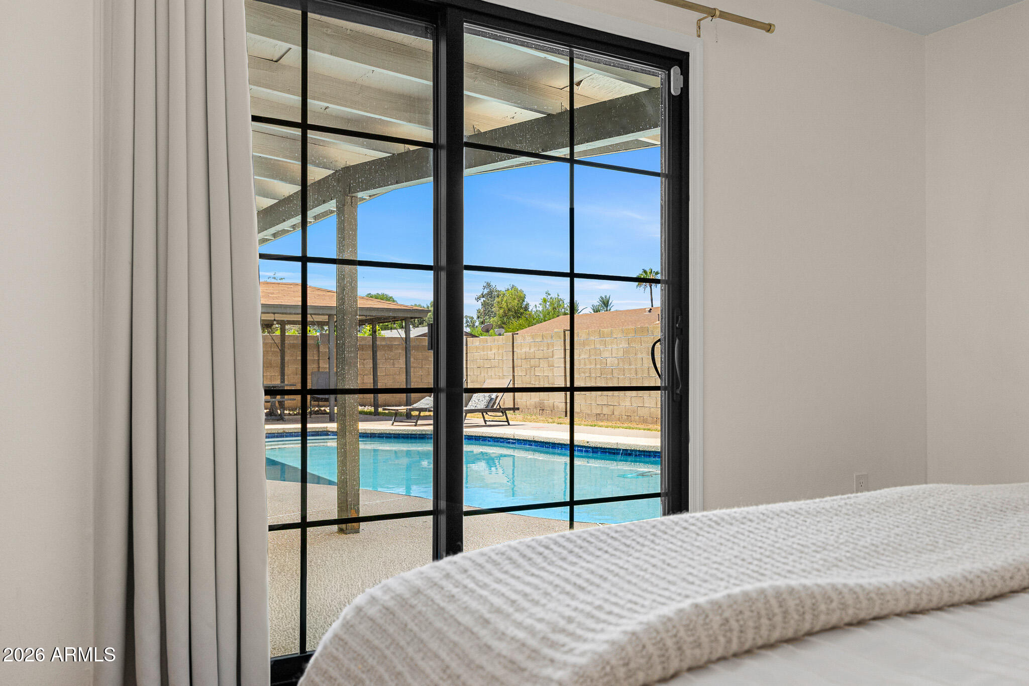 PARADISE VALLEY OASIS - Residential